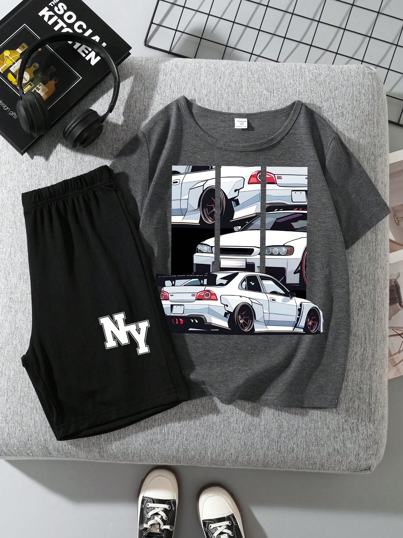 Tween Boy Casual Simple Car Pattern Round Neck Short Sleeve T-Shirt And Letter Print Shorts Suit For Summer