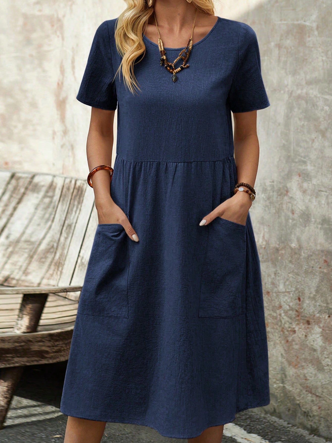 Women's Spring Round Neck Short-Sleeve Dress With Pockets And Doll Pattern