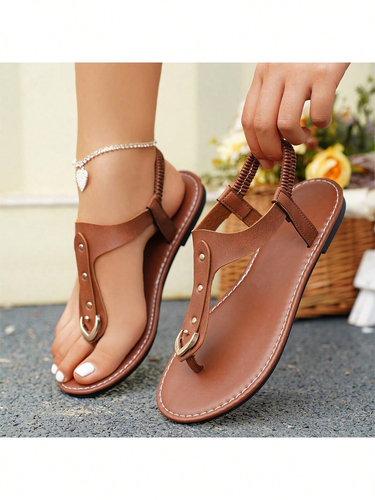 Women's Elastic Round Toe Flat Sandals With Studs On The Back, Hollow Out Toe Slippers, Outdoor Flat Slides