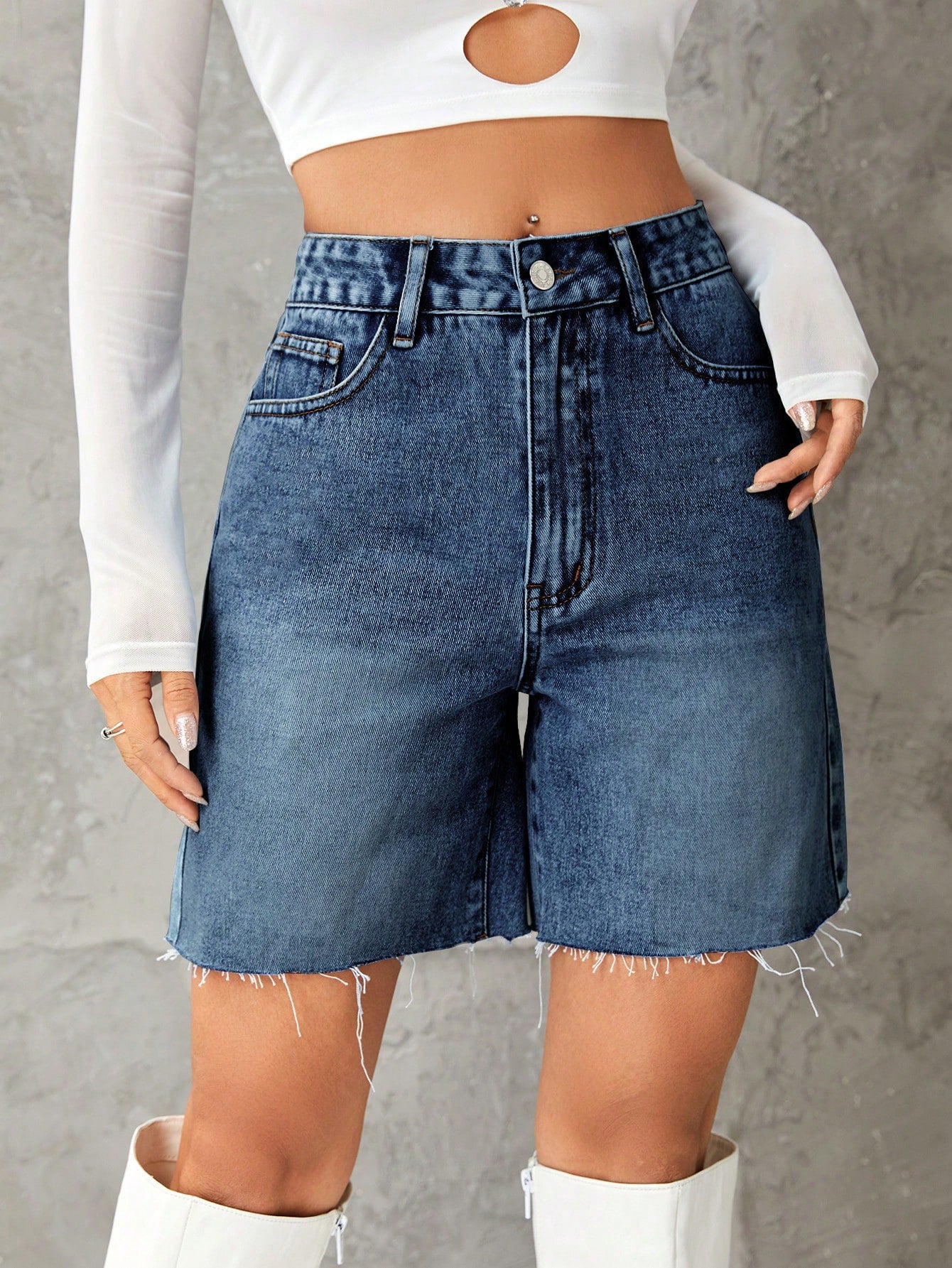 Women's Loose Fit Bermuda Casual Denim Shorts With Pockets