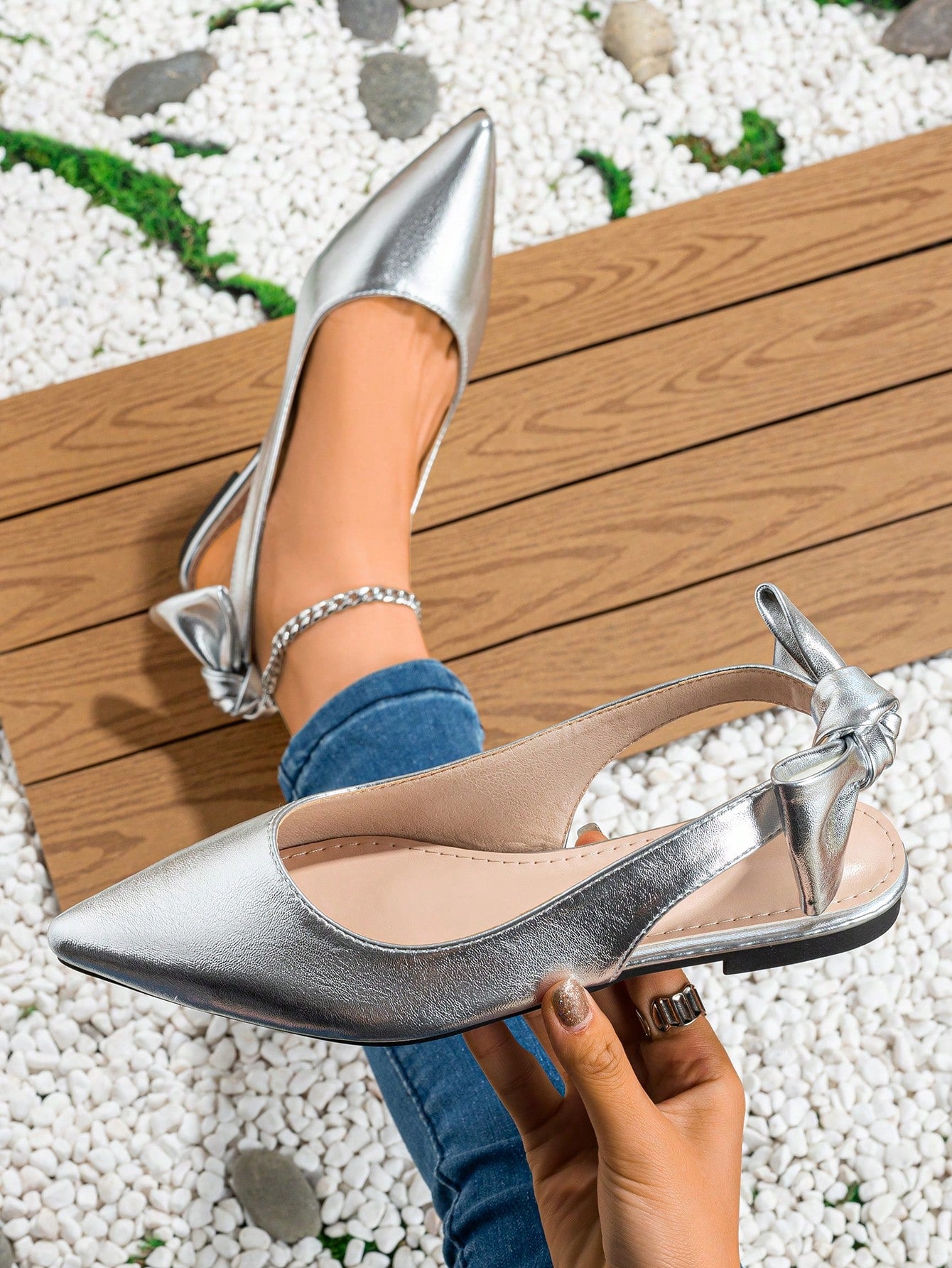 French-Style High-End Silver Color Sandals, Trendy Flat Shoes That Match Well With Summer Skirts And Have A Fairy-Like Beauty