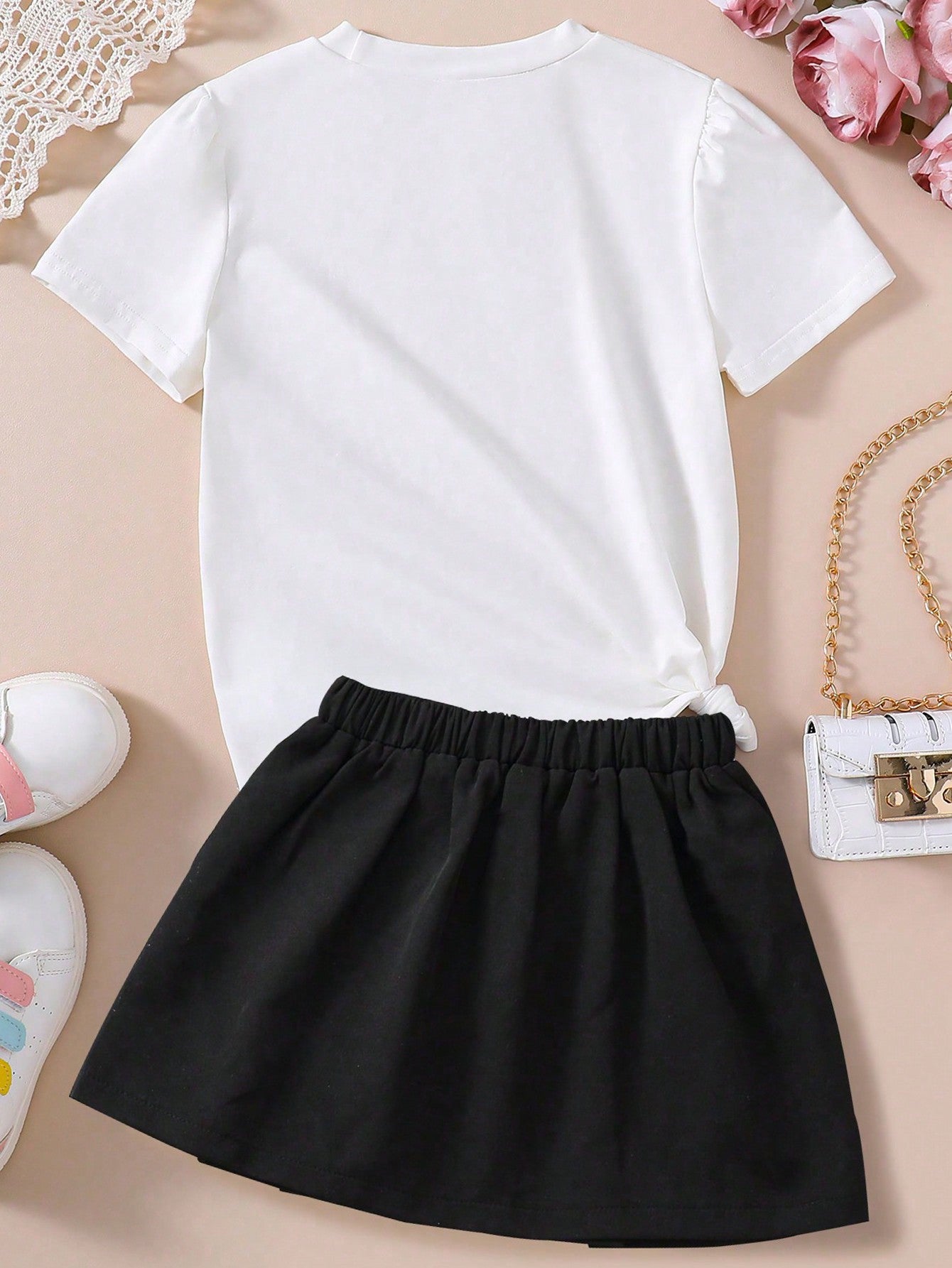 Tween Girl Cartoon Girl Pattern Printed Short Sleeve T-Shirt And Solid Color Pleated Skirt Set