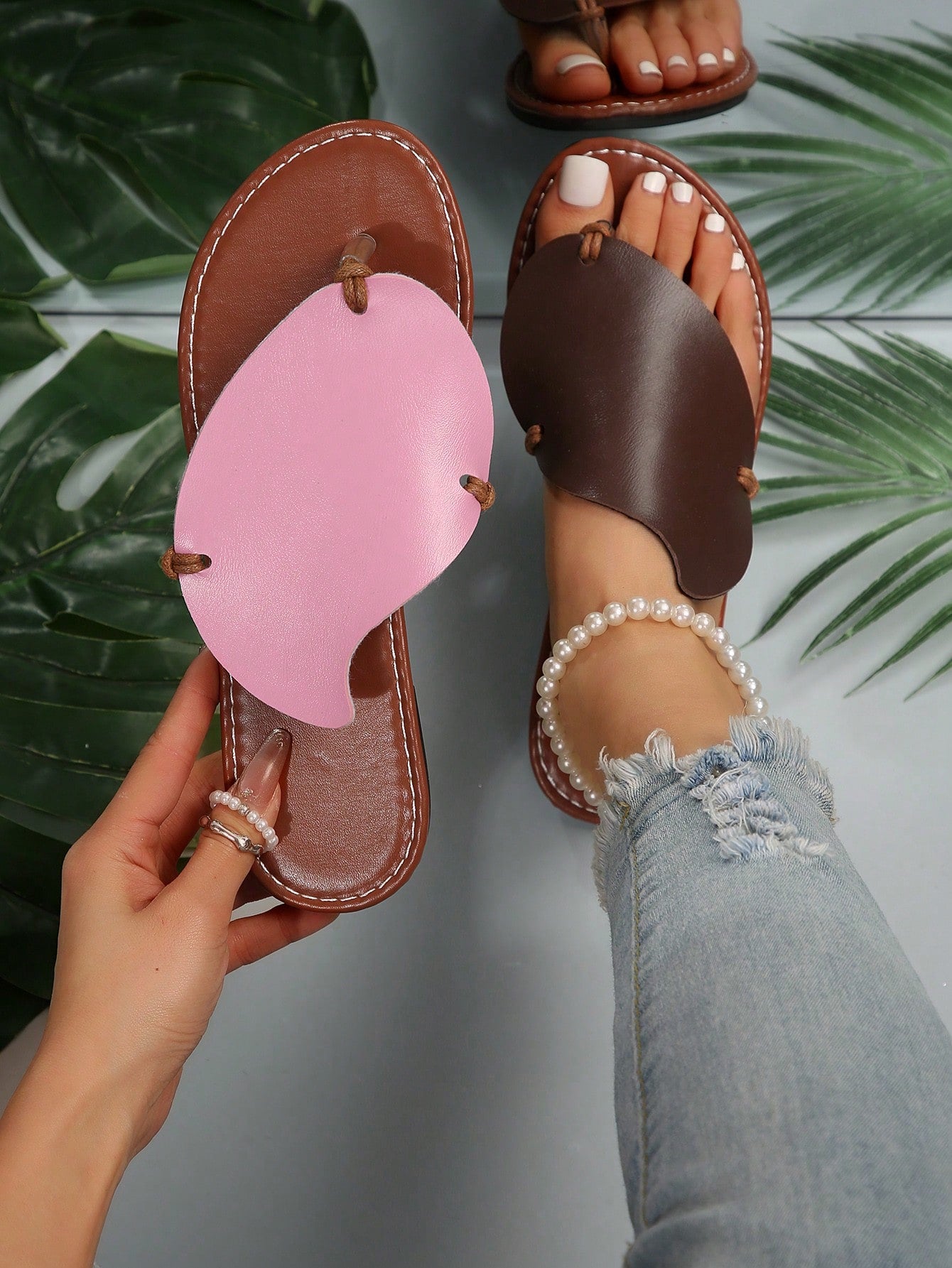 2024 Summer New Arrival Two Tone Mango Fruit Shaped Women's Outdoor Slip-On Flat Sandals