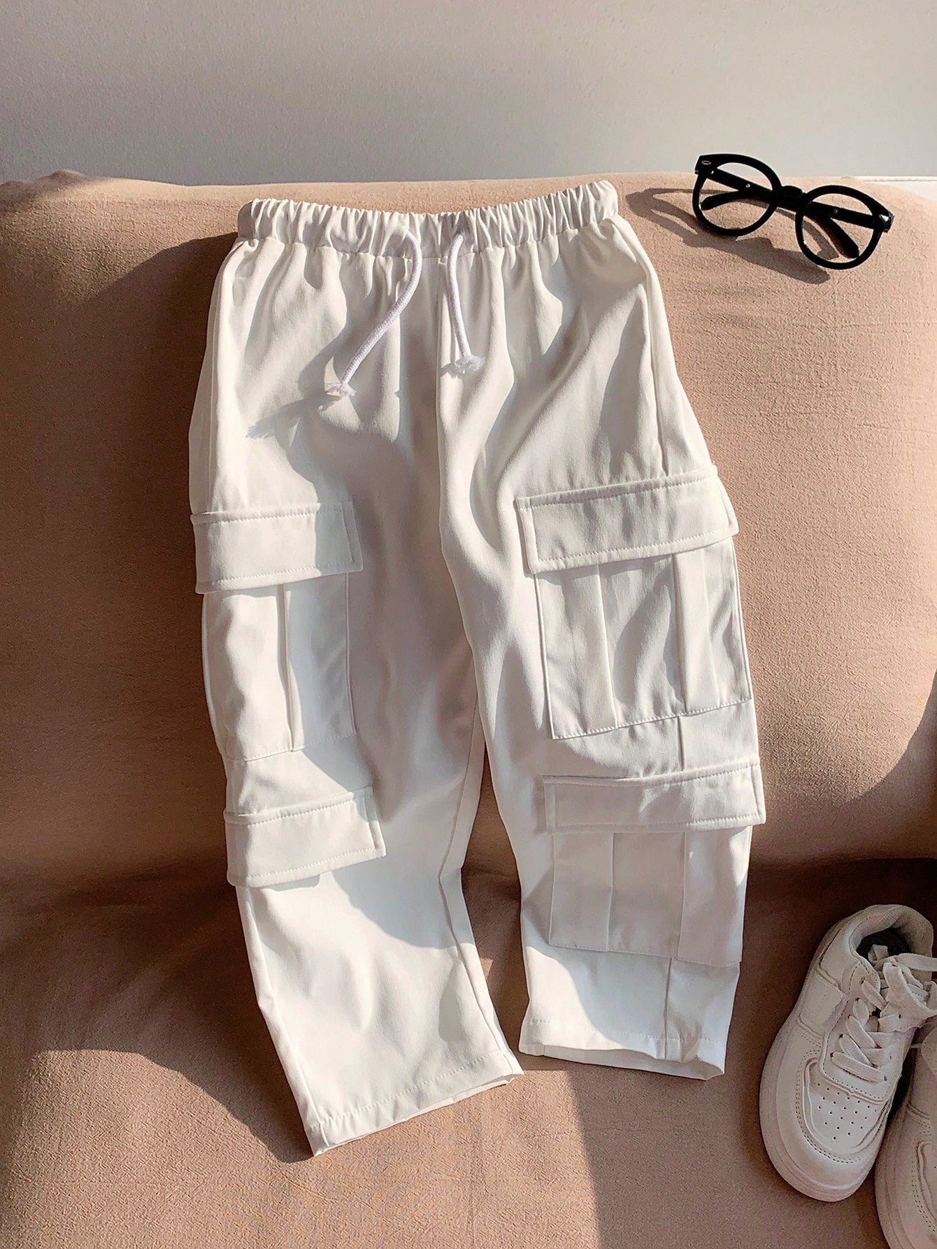 Young Boy 1pc Casual Street Multi-Pocket Decoration Solid Color Elastic Waist Drawstring Pants