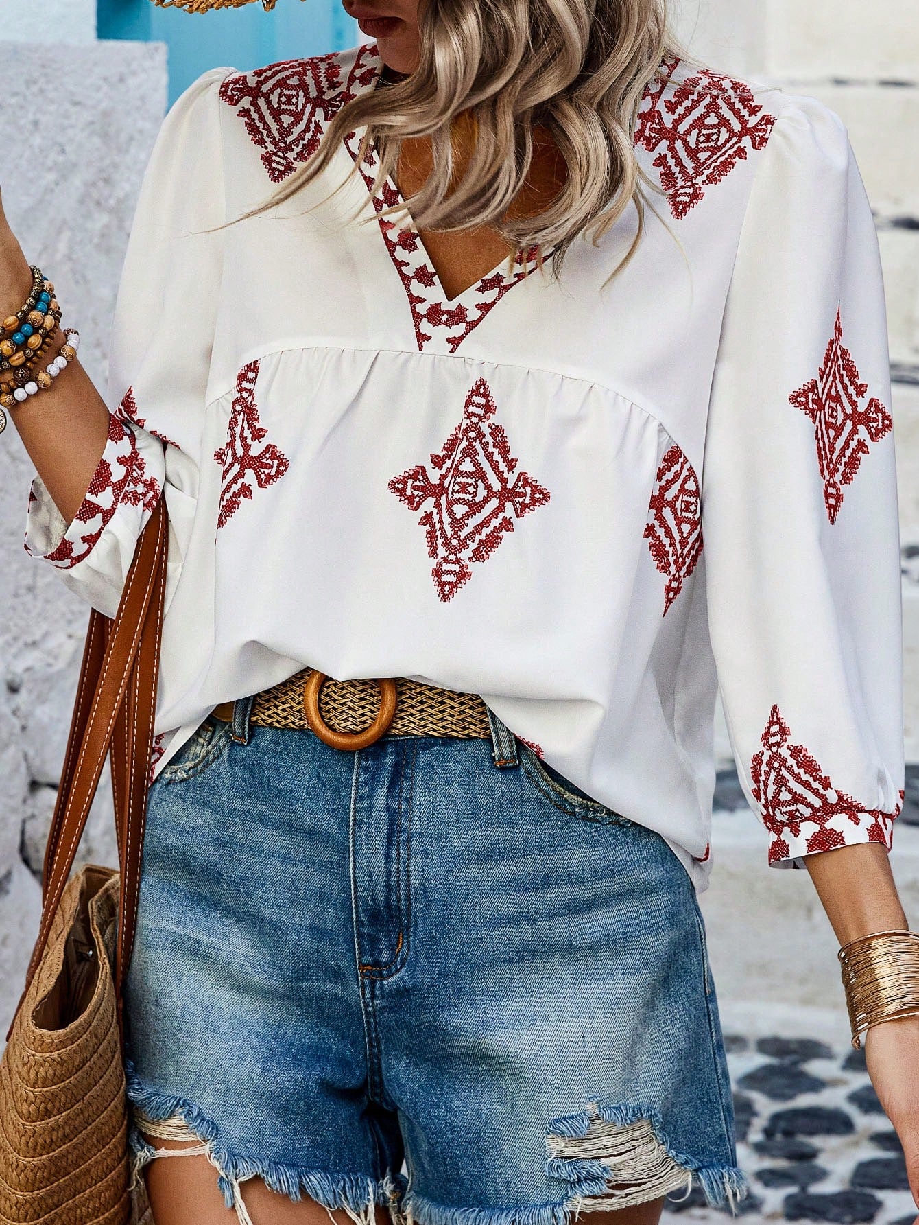 Loose Fit V-Neck Shirt With Printed Pattern