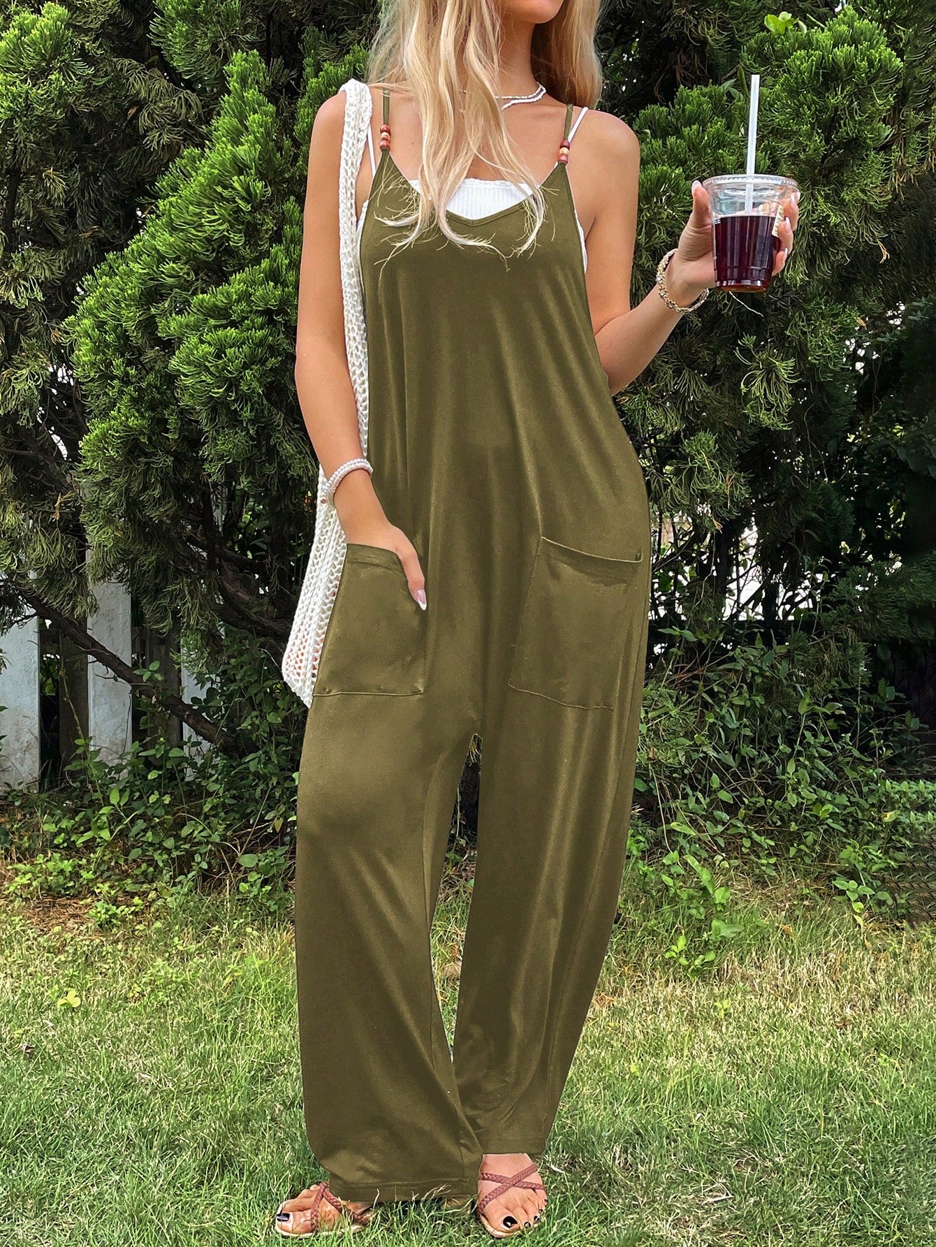 Women'S Vacation Style Halter Neckline Jumpsuit With Double Pockets