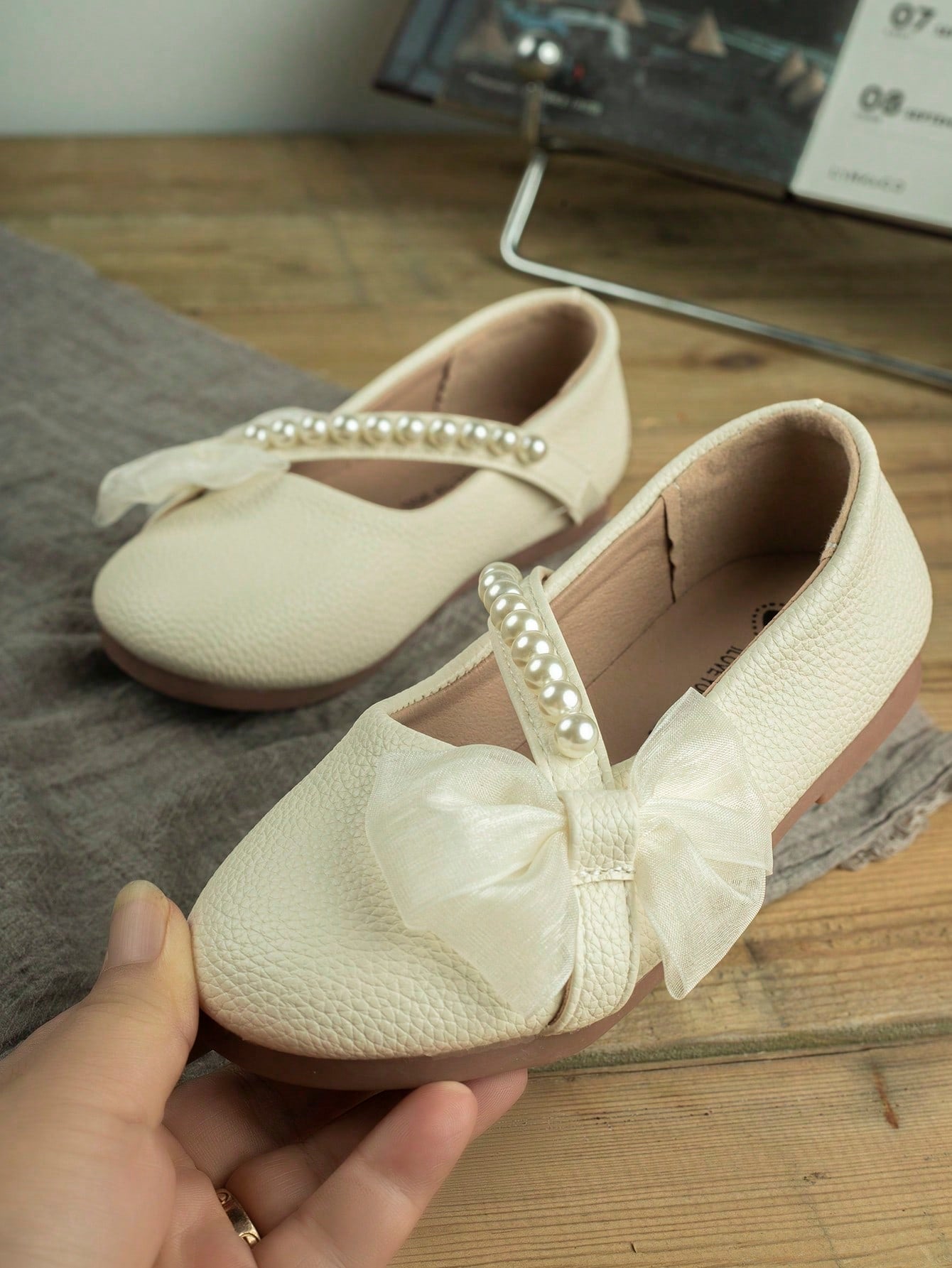 Kids' Flat Shoes For Girls