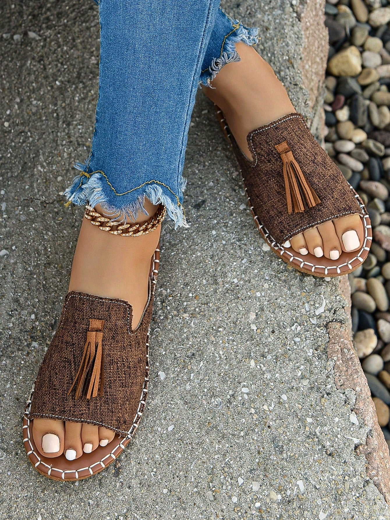 Women's Fringe Decorated Flat Sandals, Beach & Shower Non-Slip Slippers, Fashionable And Versatile For Outdoor Wear