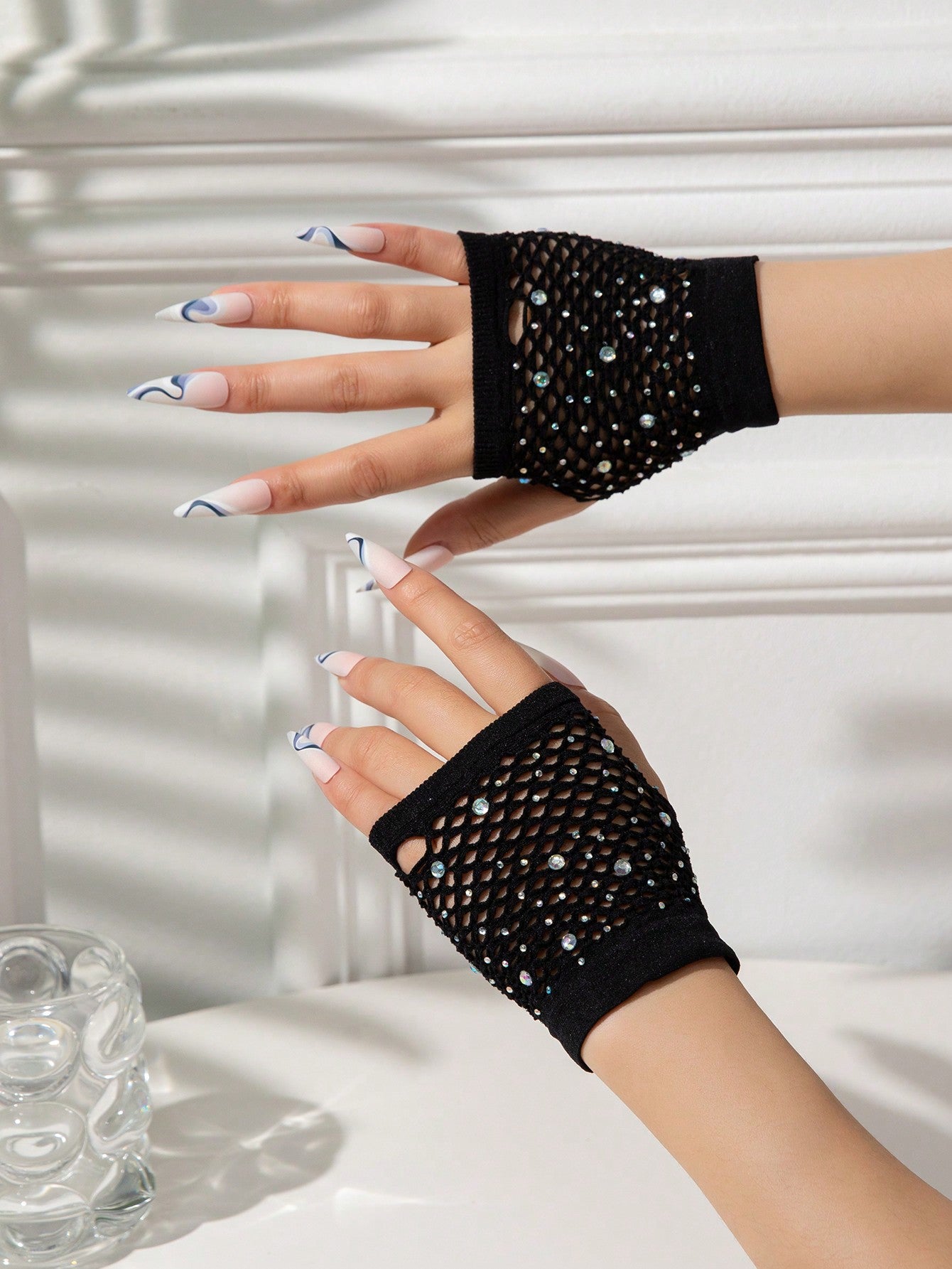 1pair Short Fishnet & Rhinestone Decor Hollow Out Gloves For Girls (For Party & Festival)