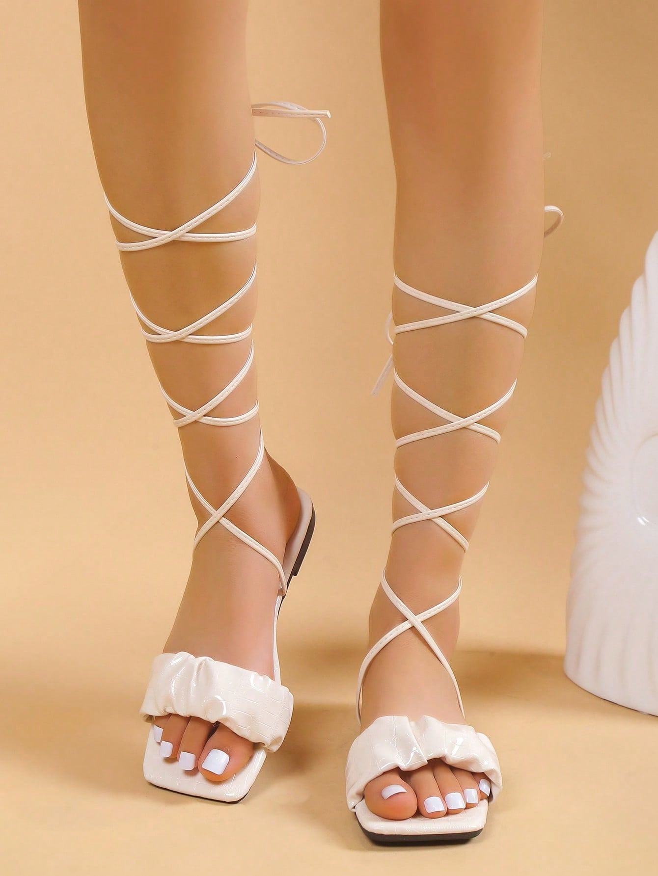 Women's Flat Strappy Square Toe Flat Sandals Vacation Style White Versatile Flat Sandals