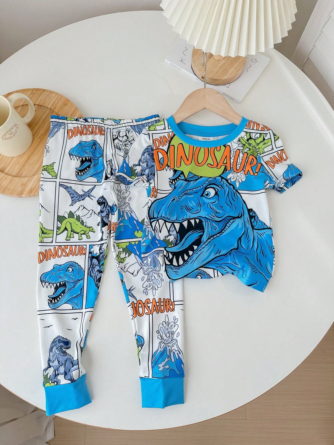 Young Boy Cartoon Dinosaur Pattern Round Neck Short Sleeve Top And Long Knit Tight-Fitting Home Wear Set, 2pcs