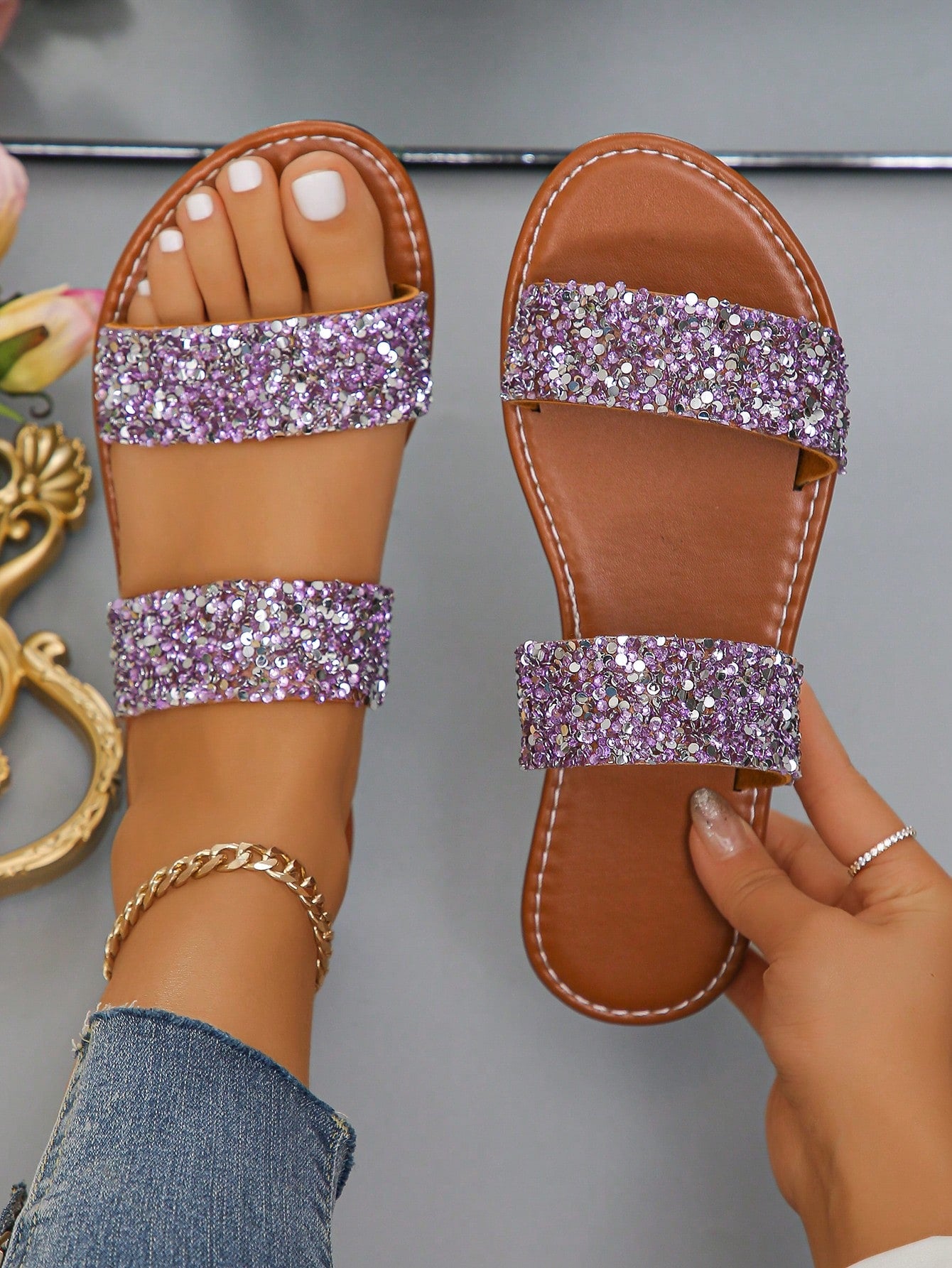 Women's Sparkling Glitter Decorated Slippers, Casual Flat Sandals For Summer Beach