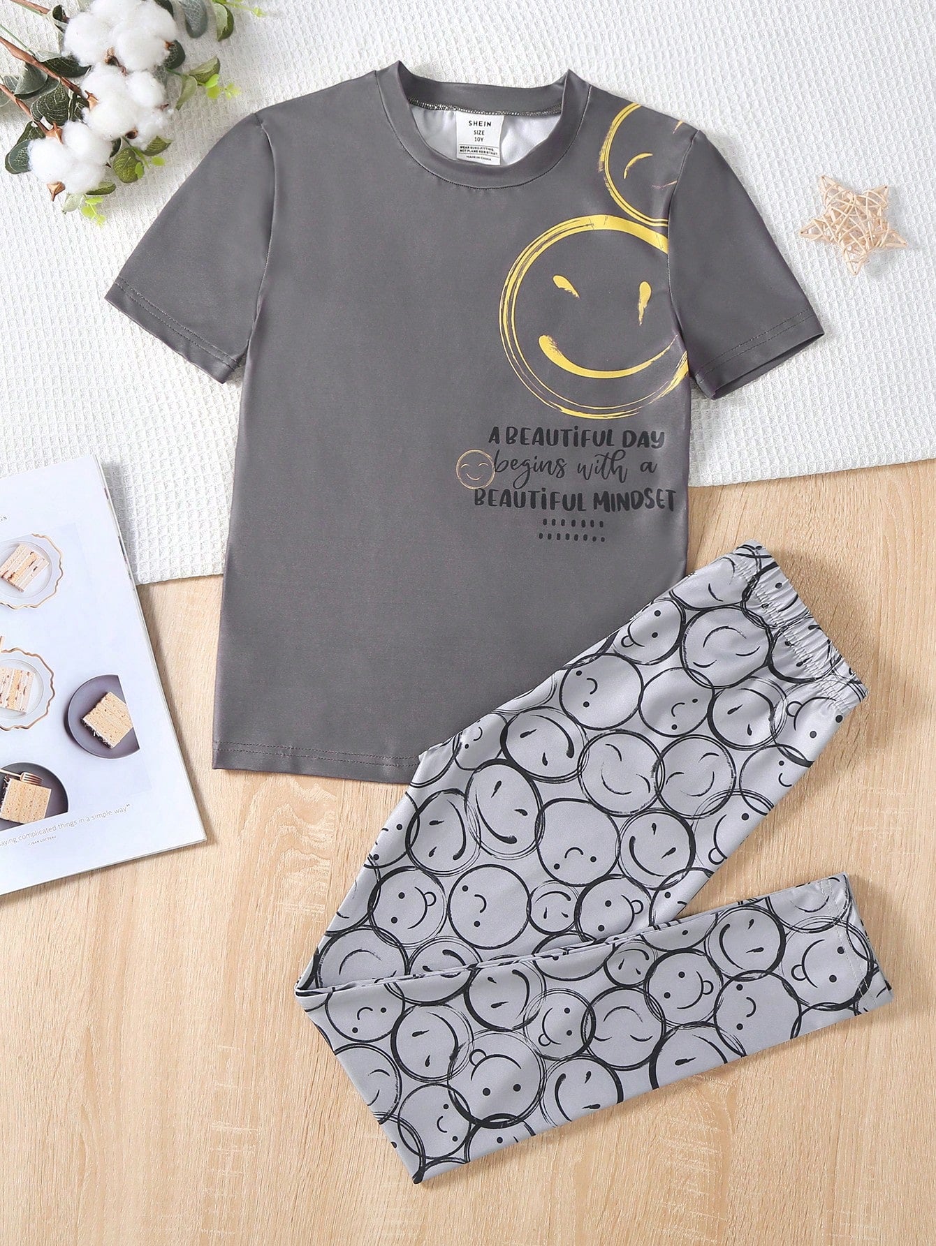 Tween Boy Simple Face Print Short Sleeve T-Shirt And Long Pants Set, Casual Tight-Fitting Homewear