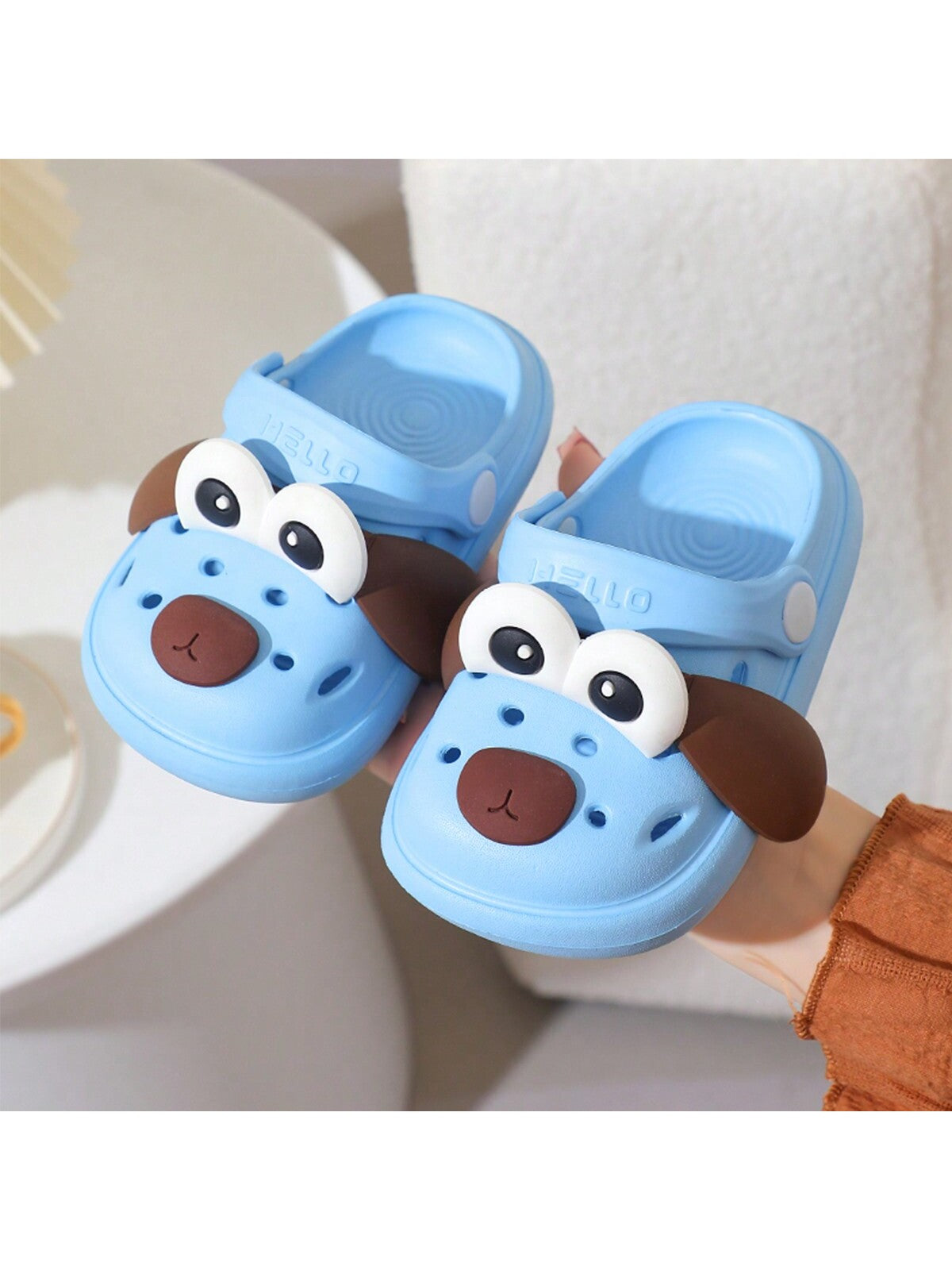 Children's Cute Cartoon Dog Designed Hollow Shoes With Anti-Slip Sole, Breathable, Thick Bottom For Summer And Indoor & Outdoor Beach Activities