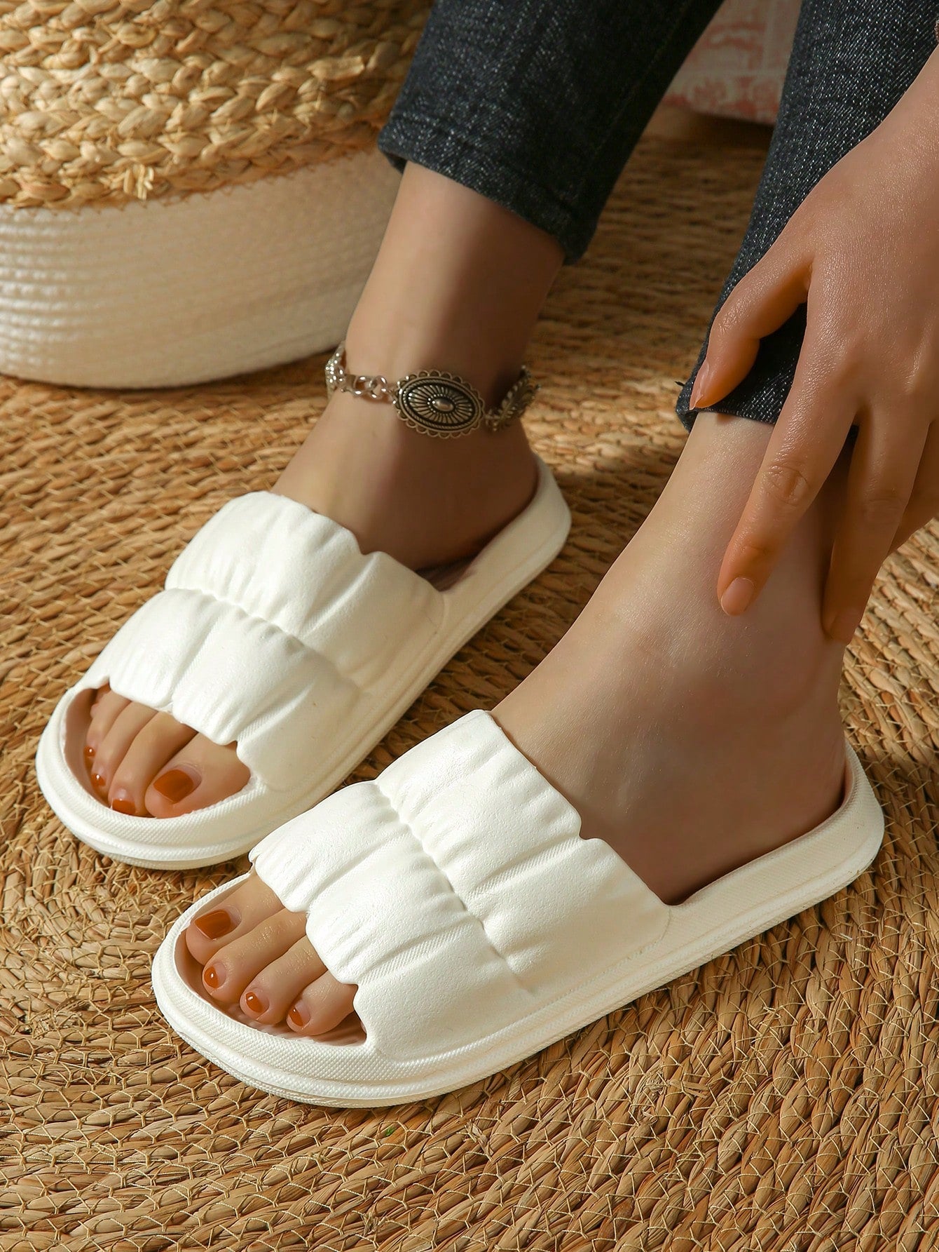 Thick Soled Anti-Slip Home Slippers For Bathroom, Indoor And Outdoor Wear, Giving You A Refreshing Feeling