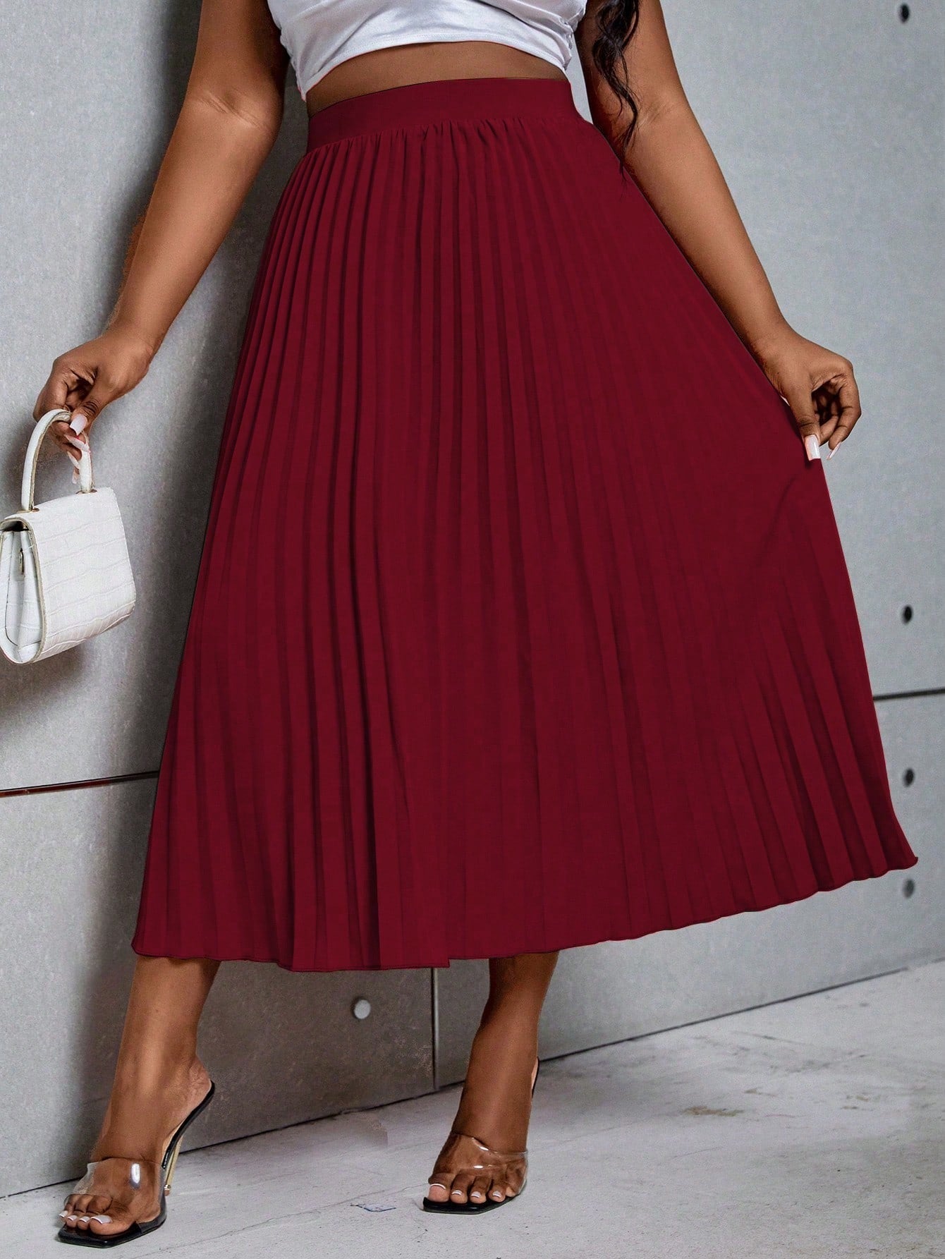 Plus Size Solid Color Elastic Waist Pleated Midi Skirt