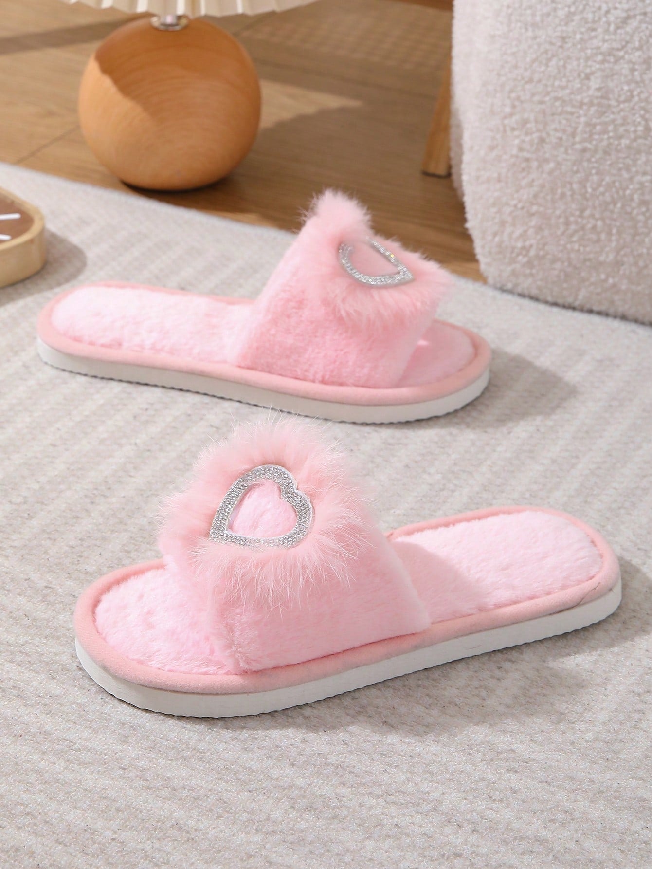 Women's Winter Indoor Furry Slippers, Suitable For Wooden Floors, Fluffy Cross-Band Slides