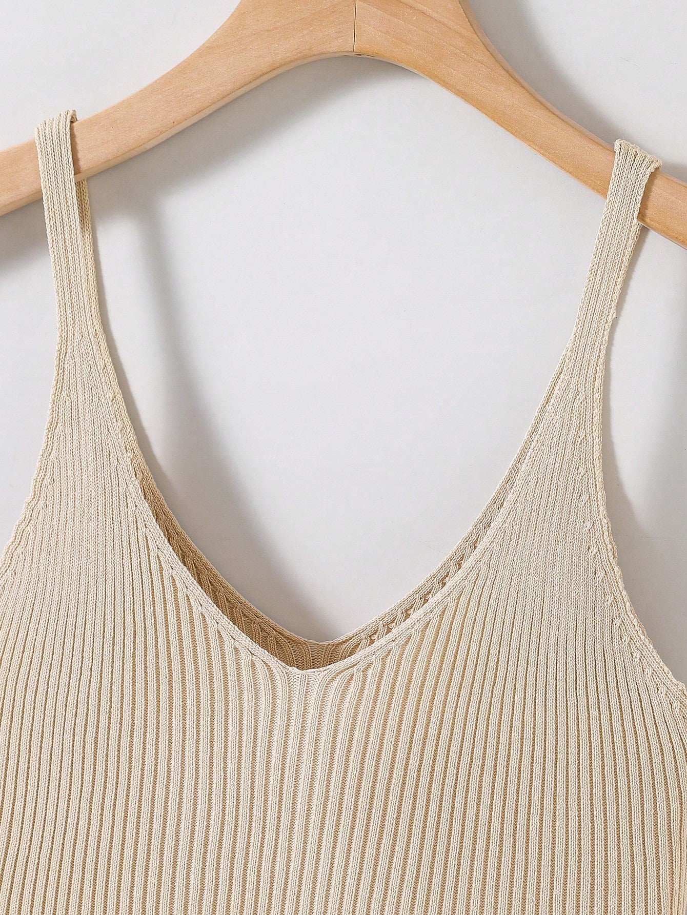 Teen Girl Sleevless Knitting Vest And Cropped Knitting Top, Simple Style