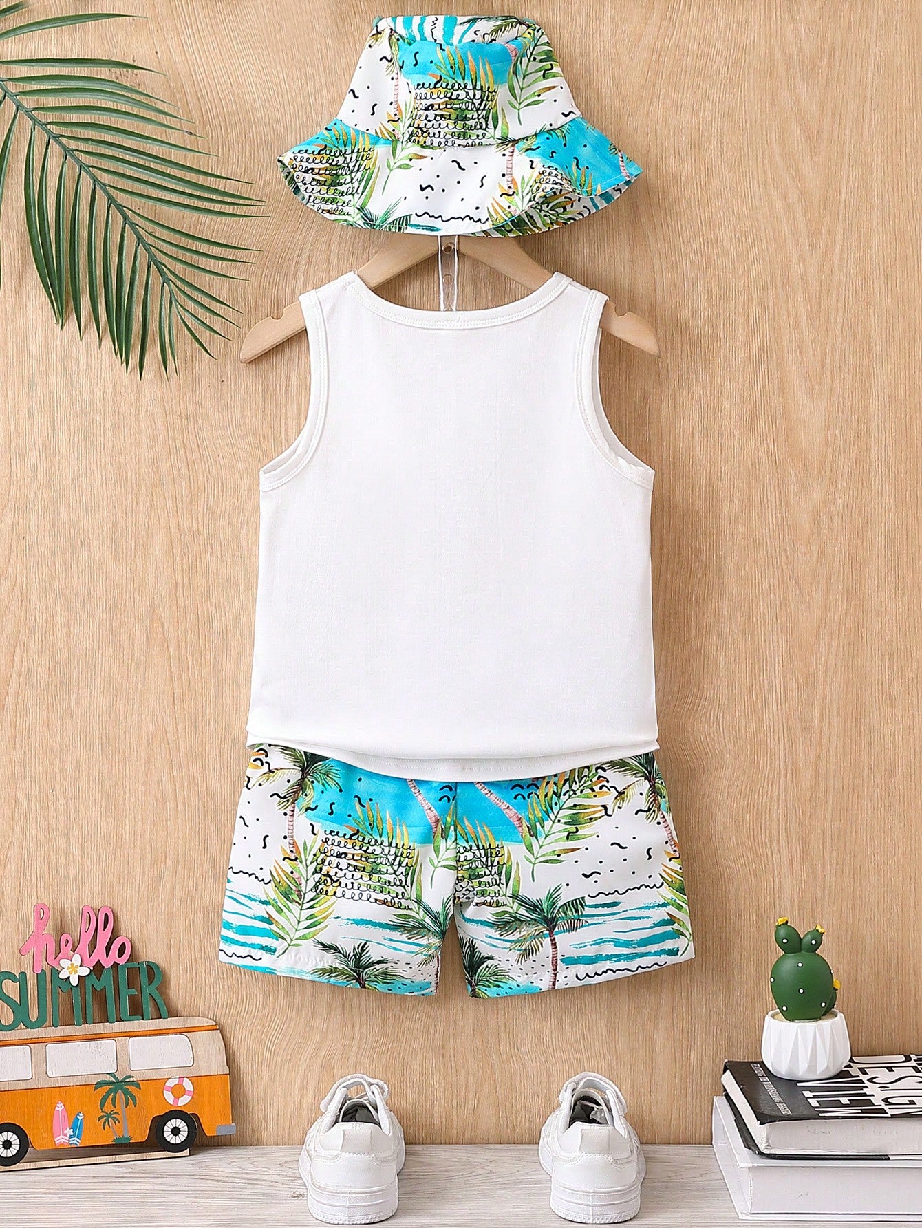 2pcs Young Boys' Casual Palm Tree & Waves Sunglasses Slogan Allover Print Vest And Palm Tree & Waves Patterned Shorts With Hat, Suitable For Summer, Outdoor, Casual, Beach Vacation, And Travel