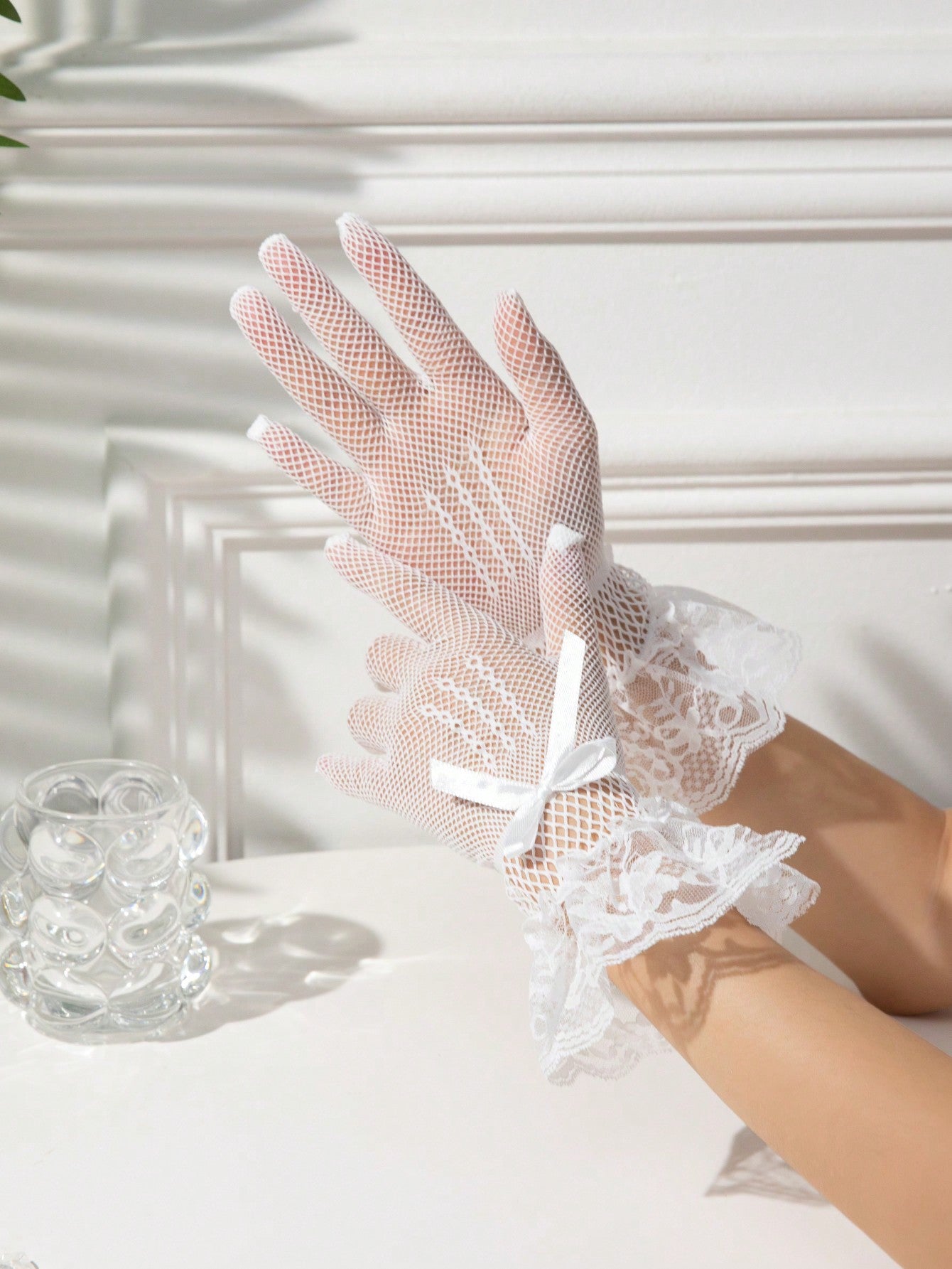 1pair Princess Style Lace Hollow Out Bowknot & Pearl Decor Party Gloves