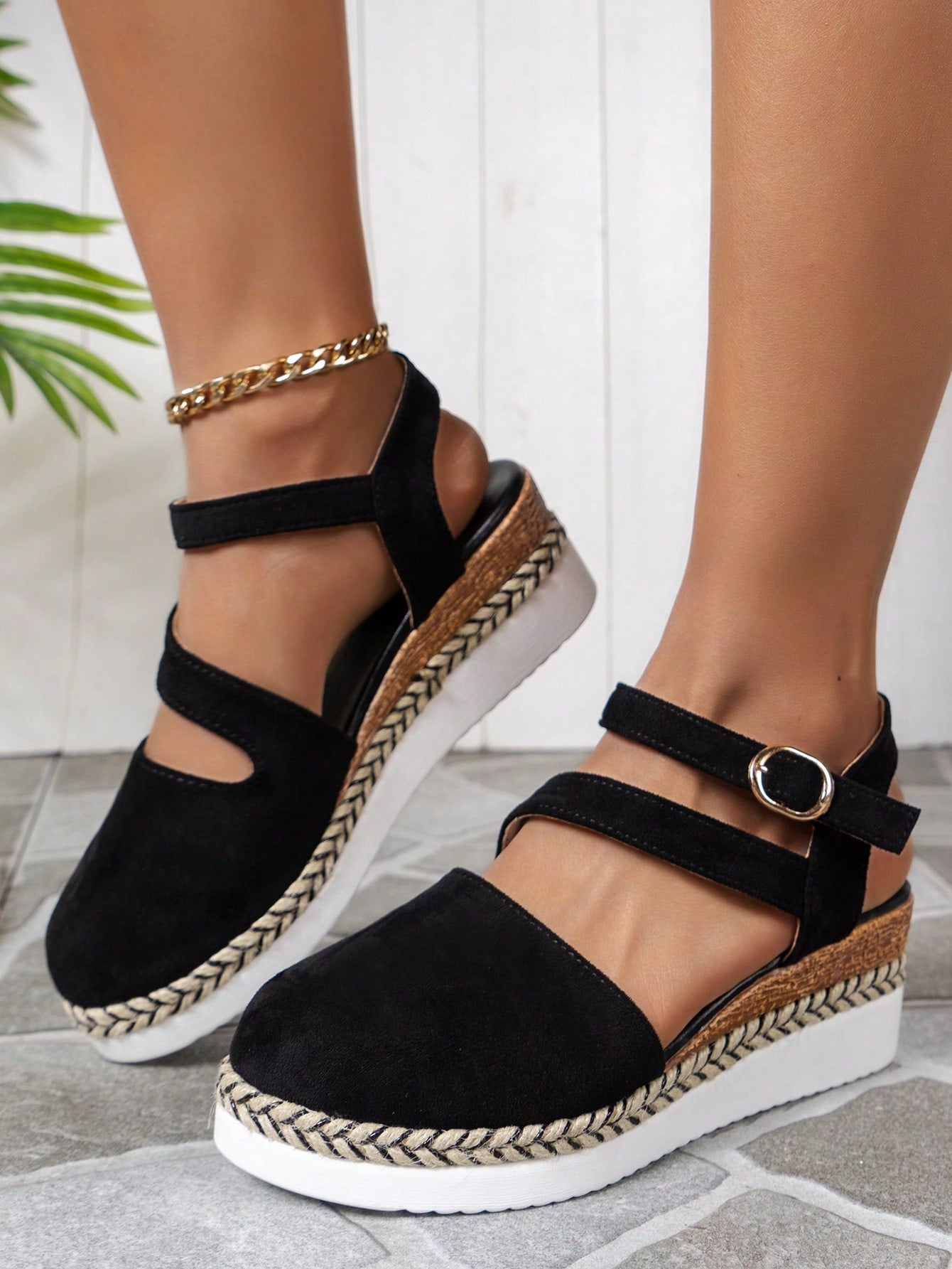 Fashionable Lightweight Comfortable Breathable Wedge Heels & Platforms, Mother Shoes, High-Heel Sandals With Water Platform