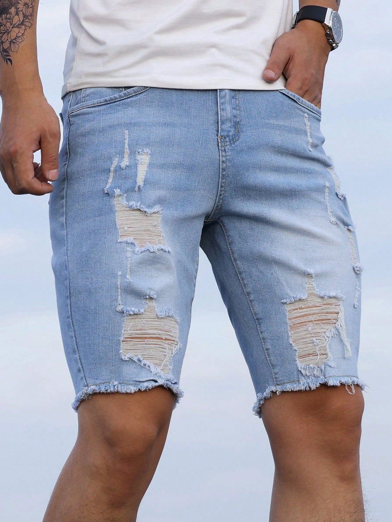 Men Ripped Frayed Raw Hem Denim Shorts