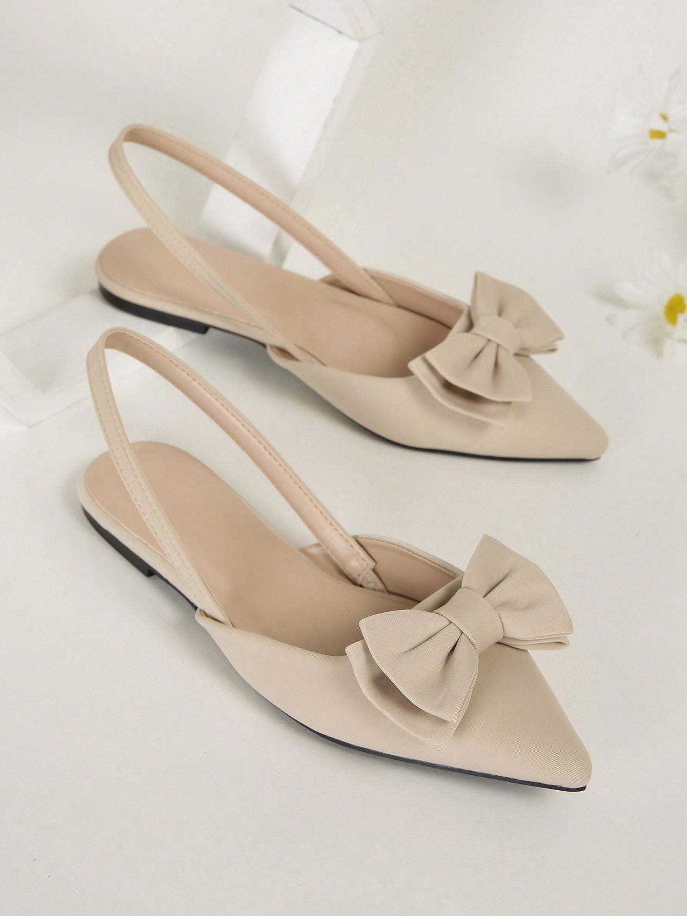 Women's Brown Flat Shoes With Bowknot Detail