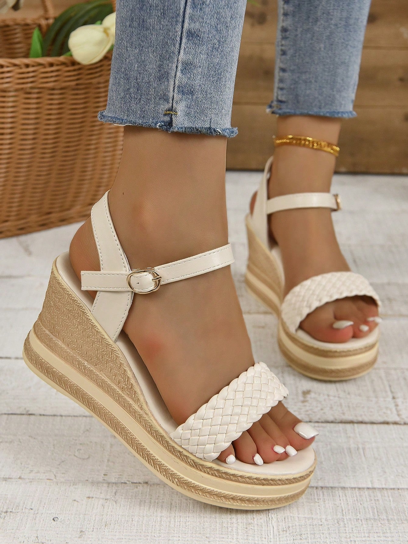 Women Fashionable Pink Bohemian Style Vacation Wind All-Match Anti-Abrasion Rope Bottom Woven Strap Women Wedge Platform Sandals