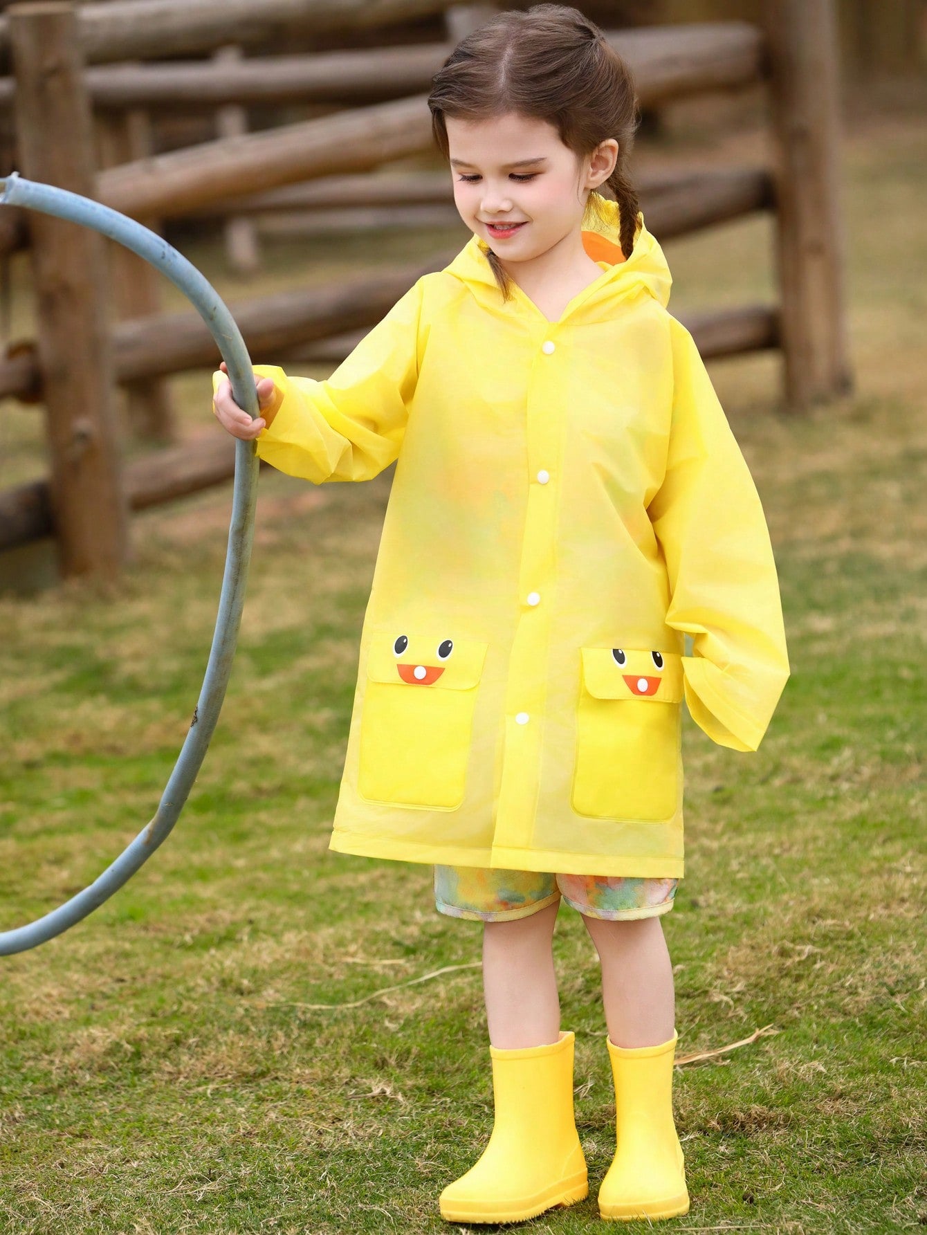 Kids' Cute Yellow Duck Printed Raincoat Suitable For All Seasons