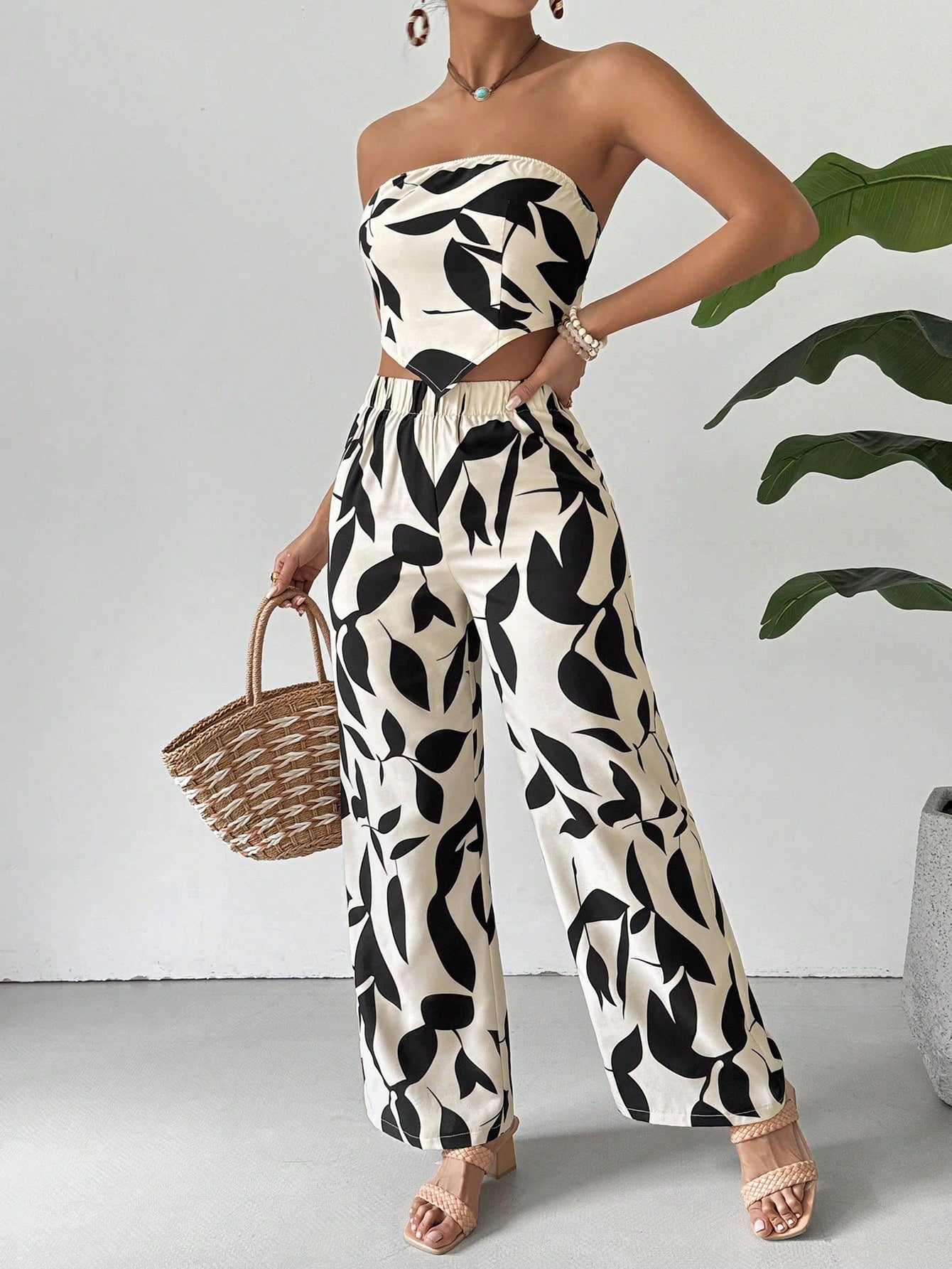 Women's Holiday Asymmetrical Hem Plant Printed Tube Top And Pants Casual Two-Piece Set