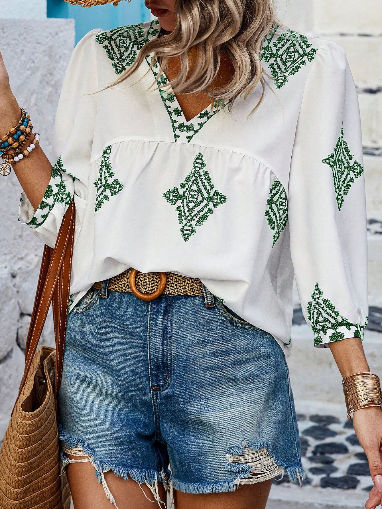 Loose Fit V-Neck Shirt With Printed Pattern