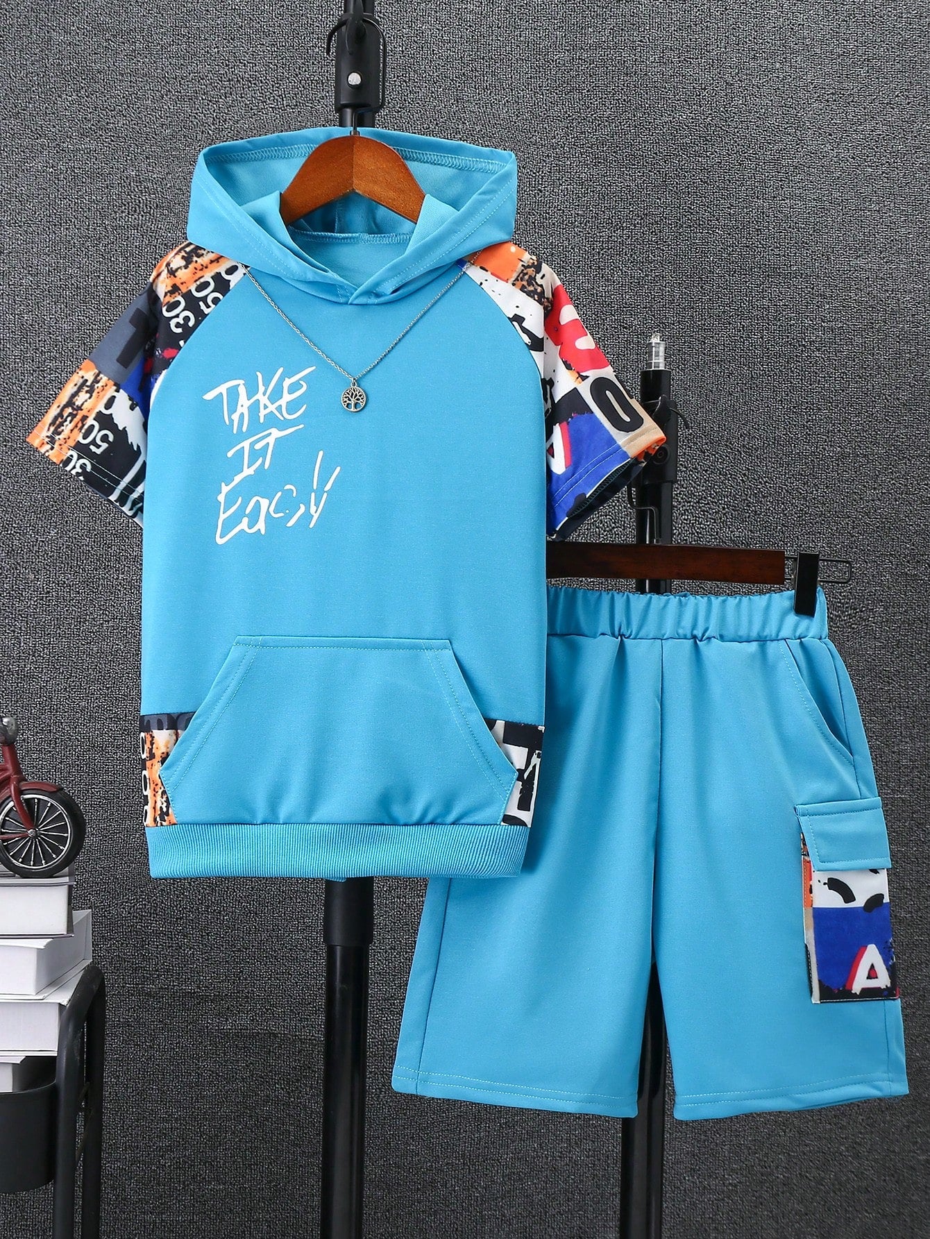 Tween Boy Letter Graphic Raglan Sleeve Hoodie & Shorts