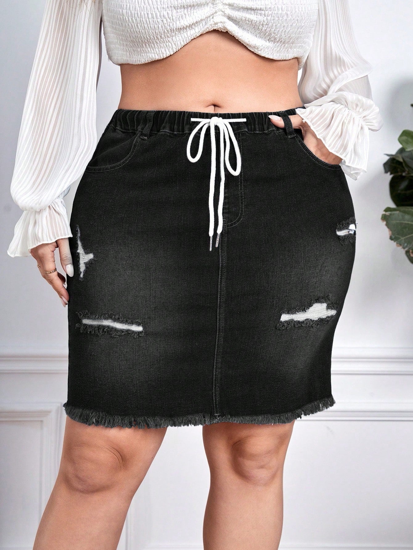 Frenchy Plus Drawstring Waist Ripped Raw Cut Denim Skirt