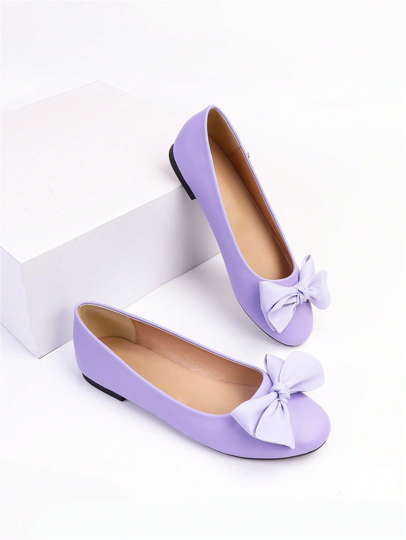 Women's Soft Leather Butterfly Decorated Ballet Flat Shoes With Square Toe And Slip-On Design