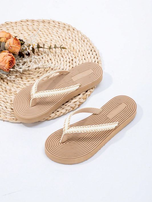 New Arrival Women's Flat Slipper With Herringbone Patterned Strap For Beach And Indoor Use In Summer