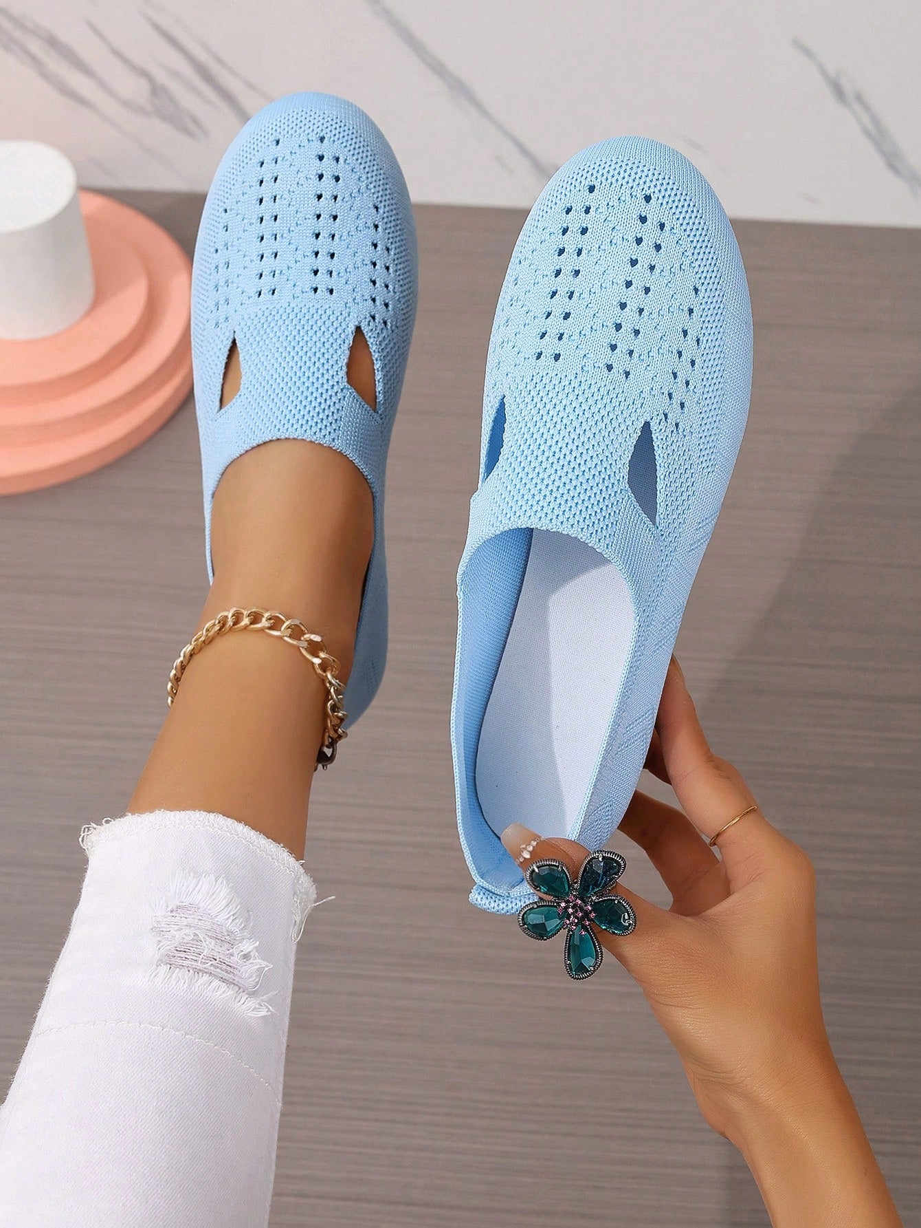 Women White Large Size Hollow Out Comfortable Flat Shoes For Spring And Summer