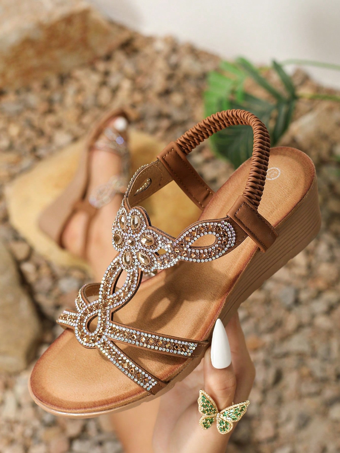 2024 New Bohemian Style Fashion Rhinestone Sandals With Korean Thick Platform Wedge Heel For Women