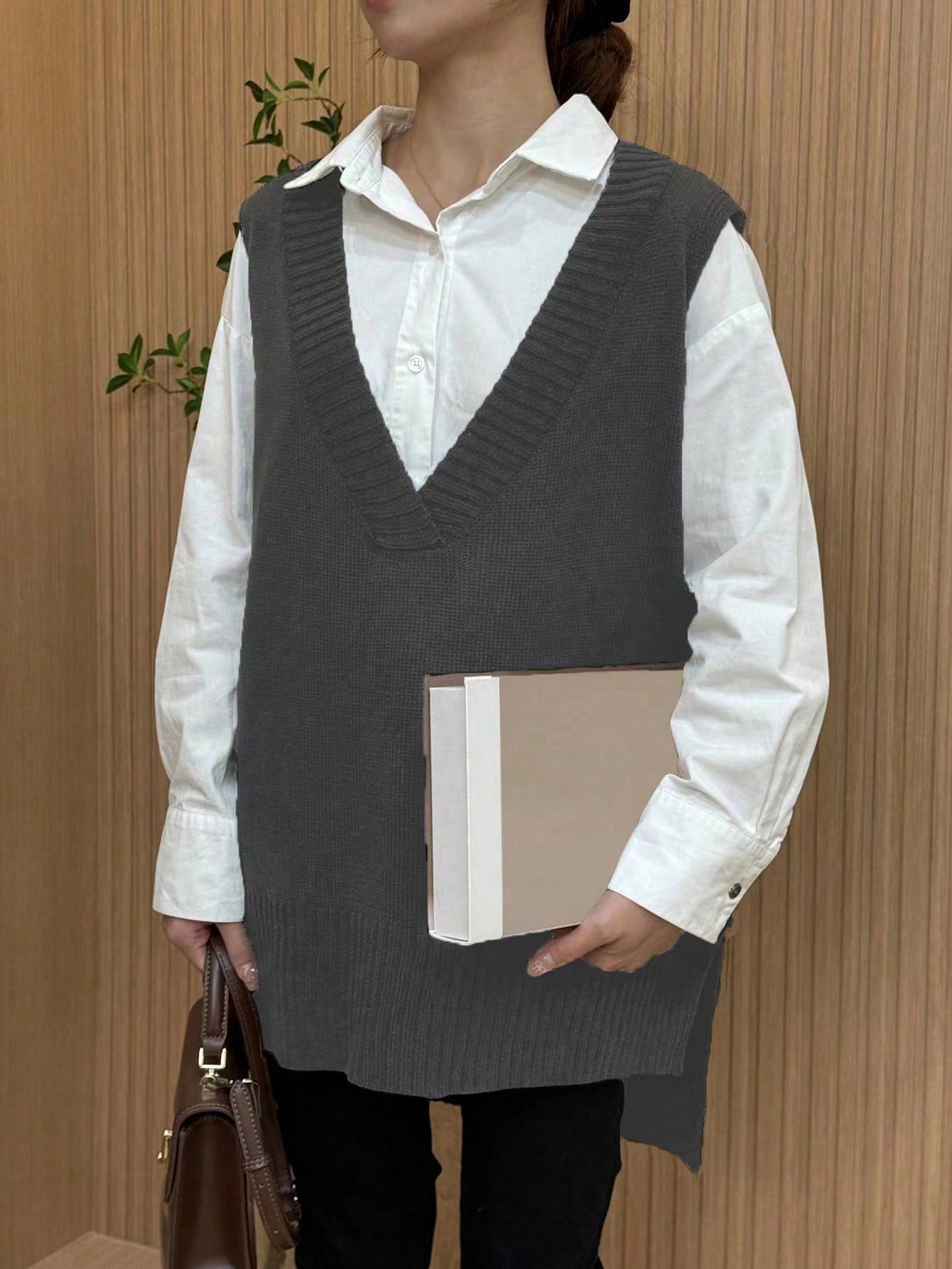 Plus Size Solid Color V-Neck Split Loose Casual Sweater Vest