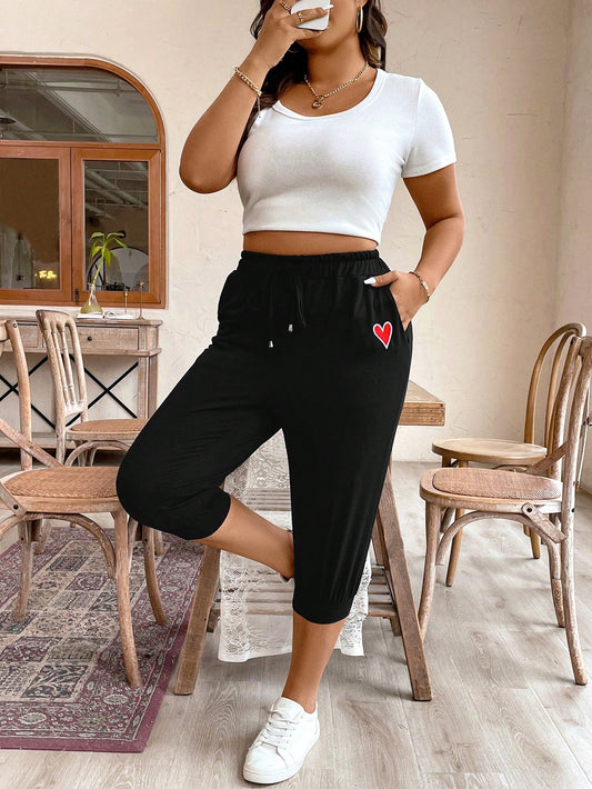 Plus Size Heart Embroidery Drawstring Waist Capri Sweatpants