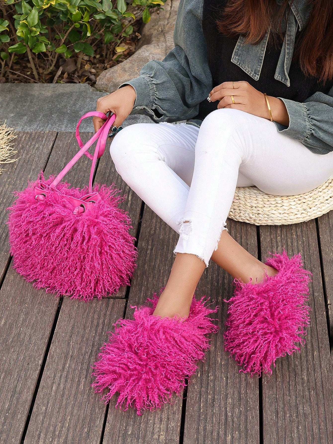 Women Shoe And Bag Set, Imitation Sheep Knitted Fashionable Vacation Fluffy Slippers