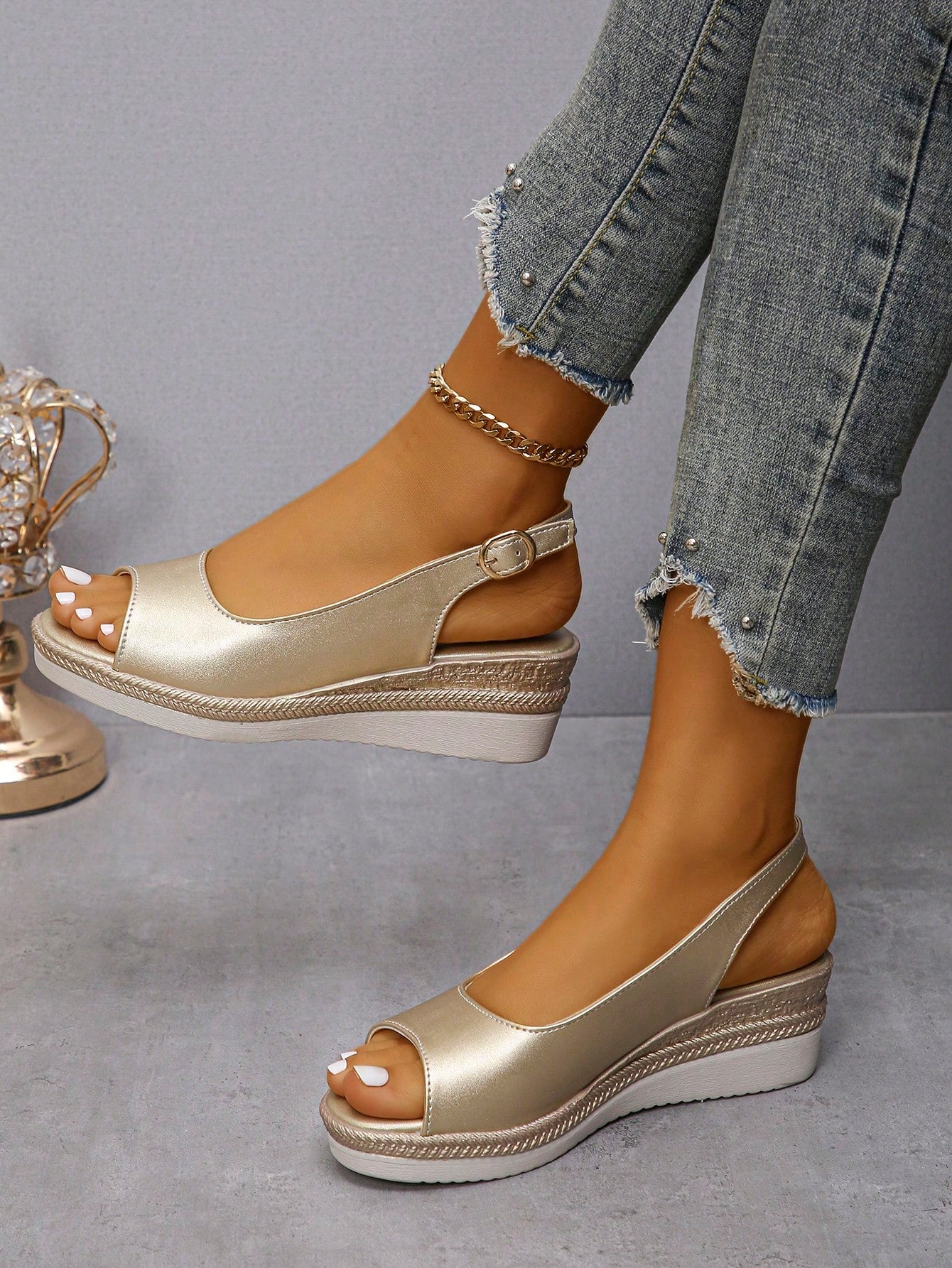 Women's New Summer Thick Bottom Wedge Heel Sandals, Gold Color, Fashionable And Versatile, Peep-Toe Waterproof Platform High Heel Sandals