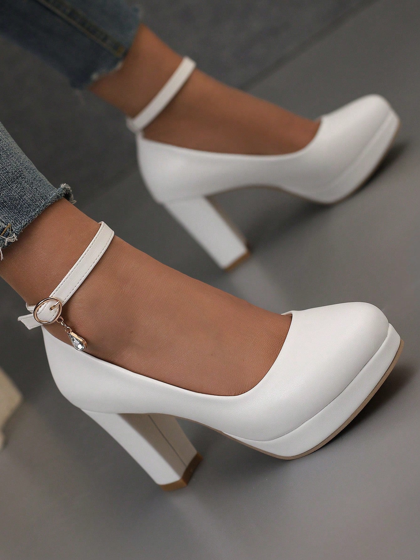 White Platform Chunky Heel Buckled Sandals In Pu, Elegant And Romantic Shoes For Women