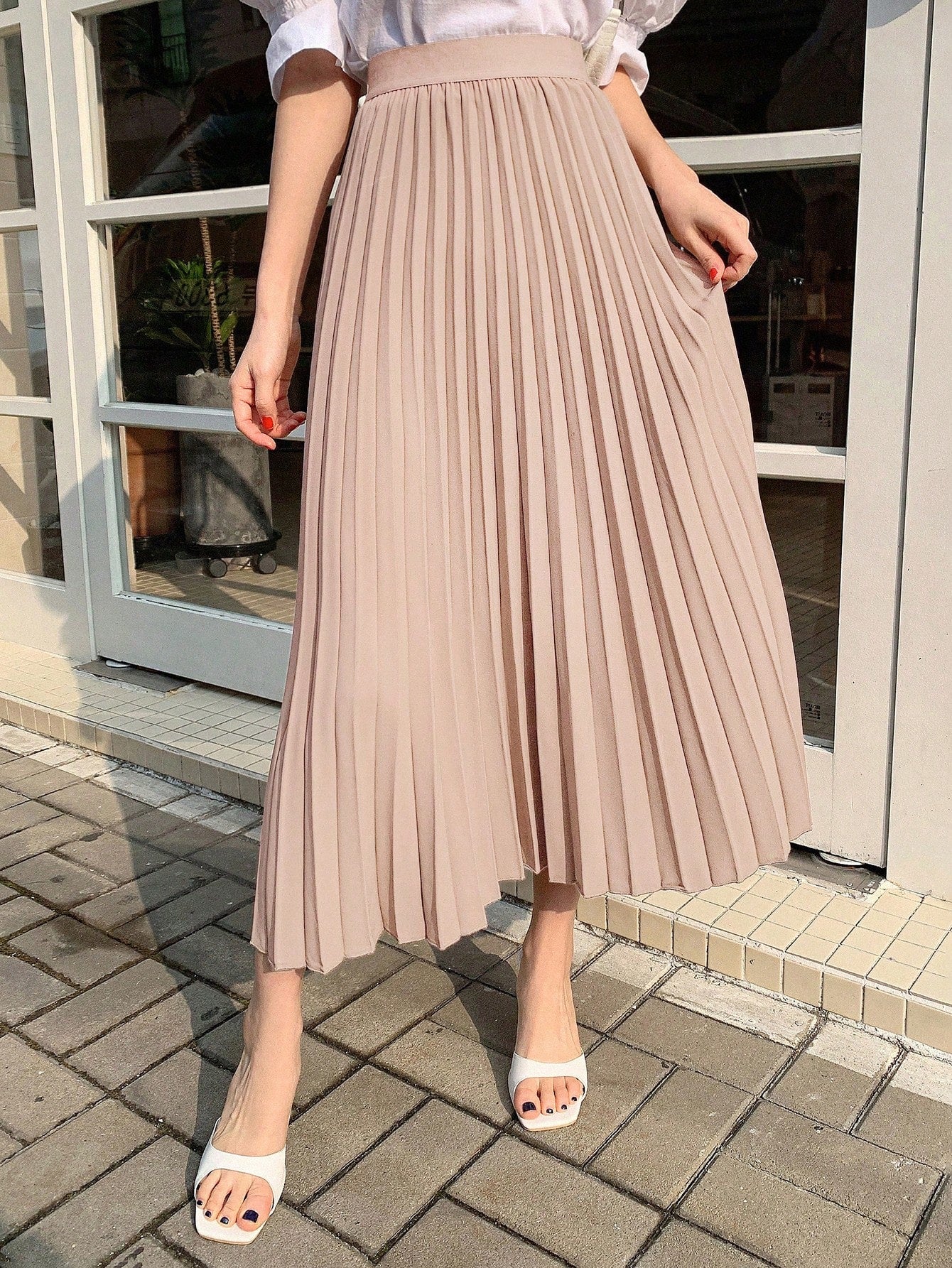 DAZY Solid Color High Waisted Pleated Skirt