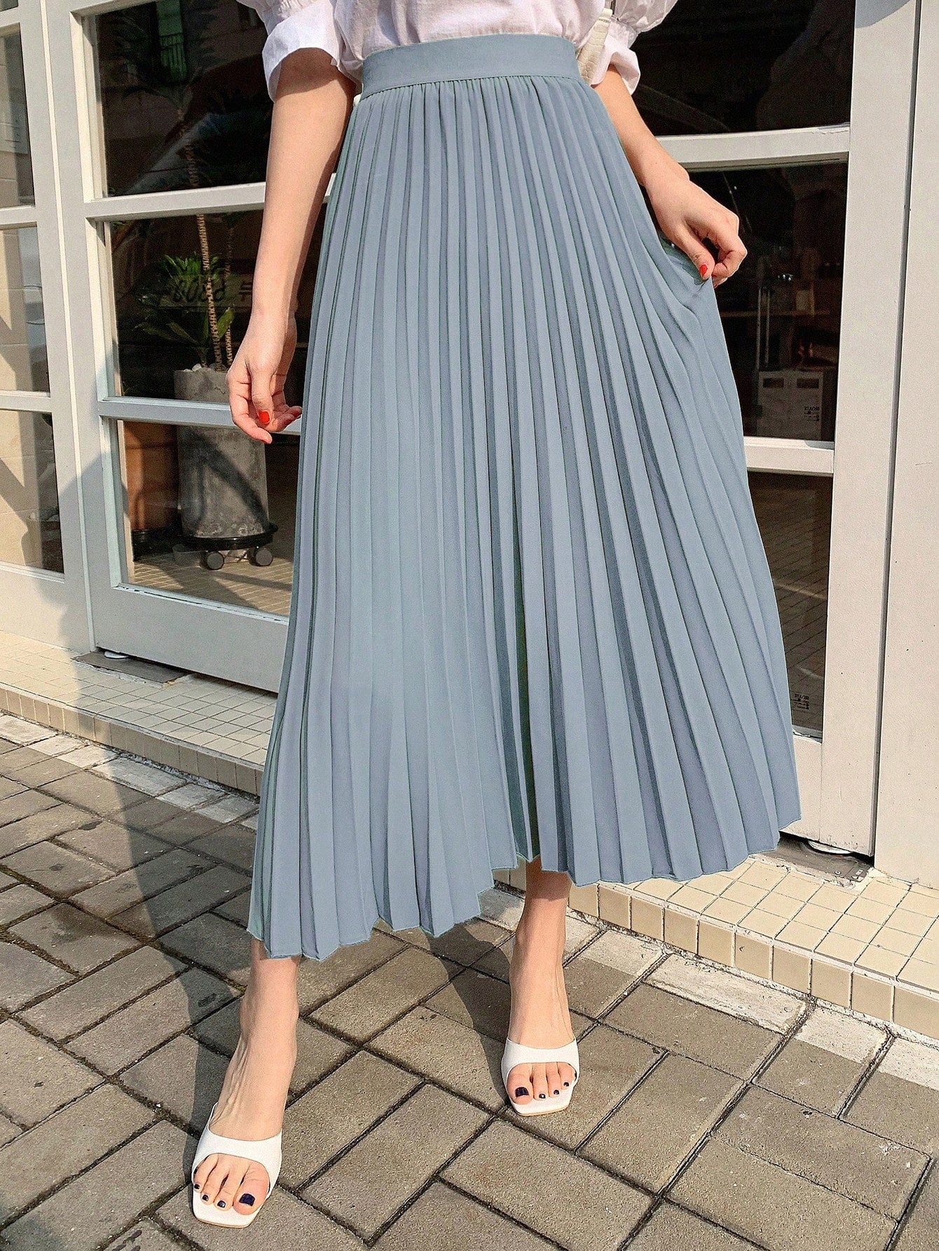 DAZY Solid Color High Waisted Pleated Skirt