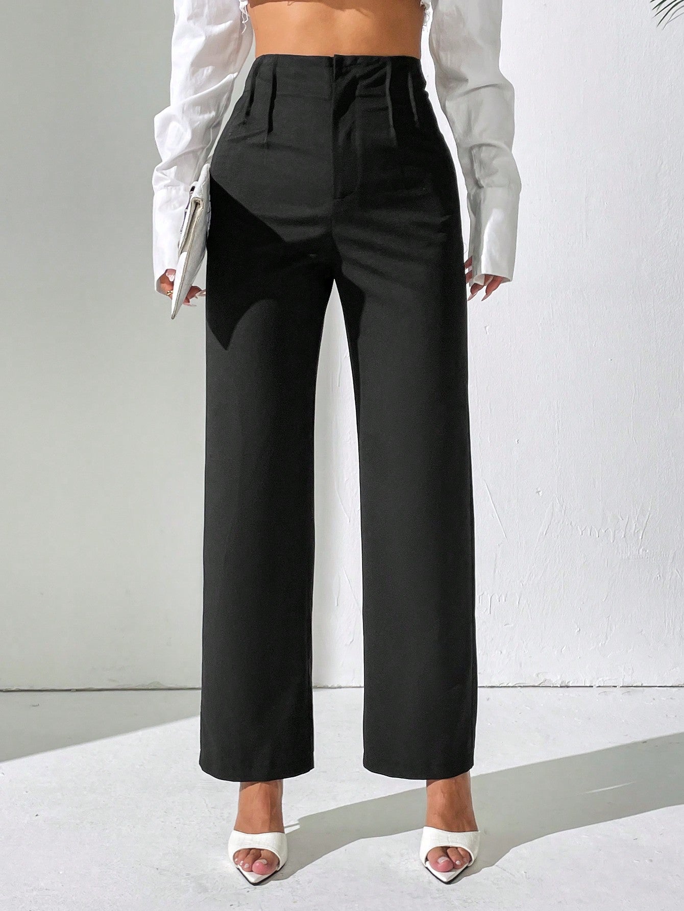 Women's Solid Color Pleated Casual Straight Pants