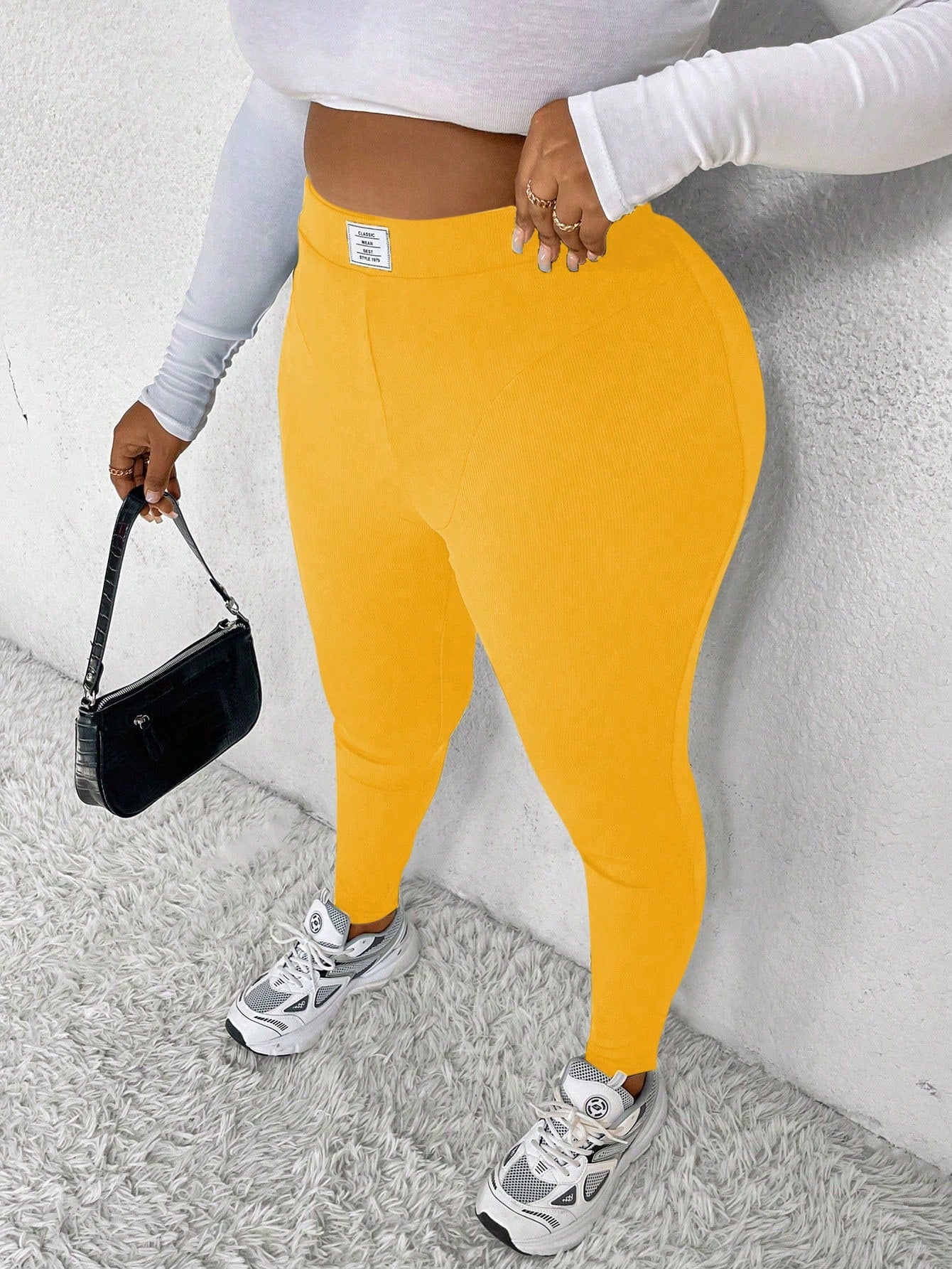 Plus Size Patch Ribbed Leggings