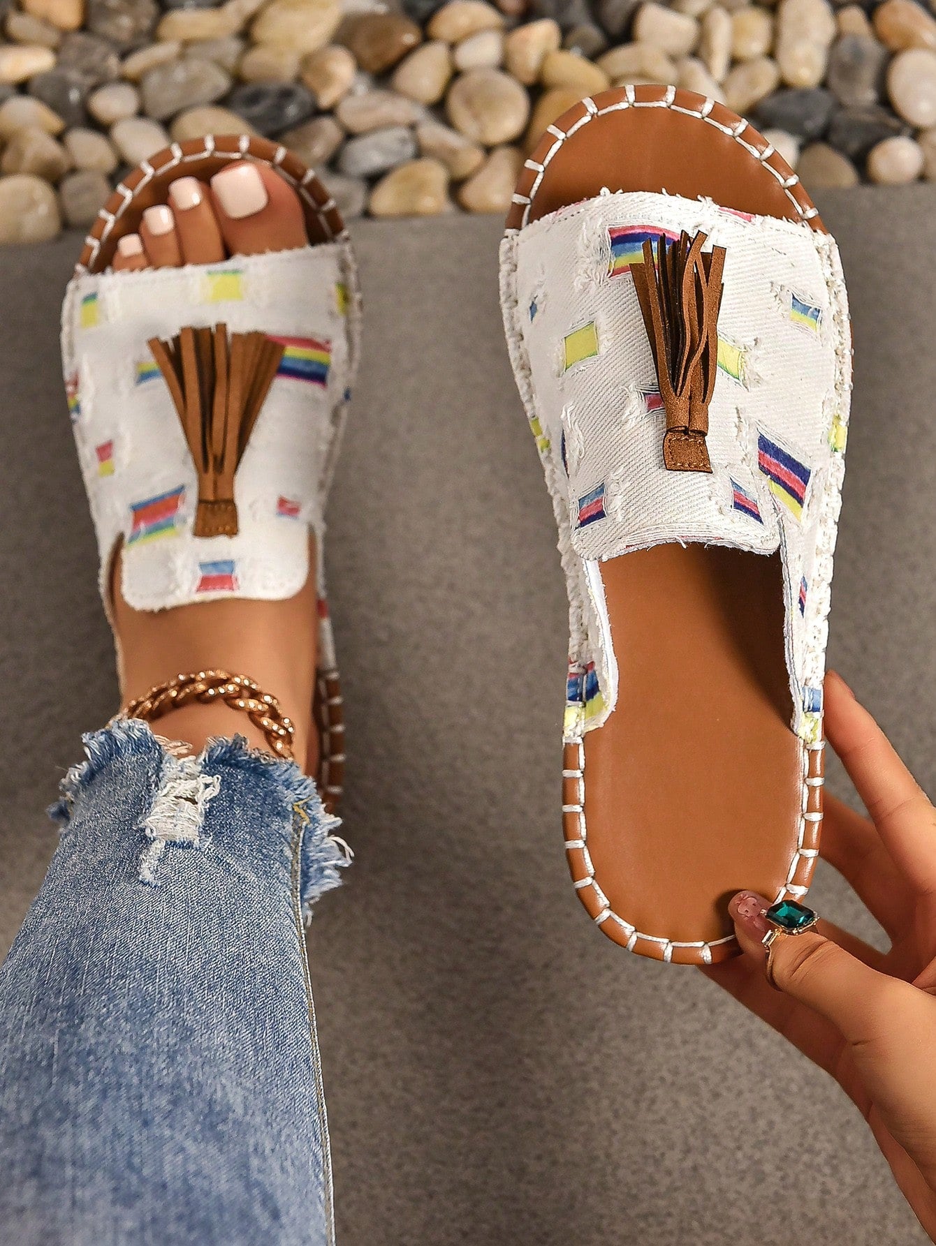 Women's Fringe Decorated Flat Sandals, Beach & Shower Non-Slip Slippers, Fashionable And Versatile For Outdoor Wear