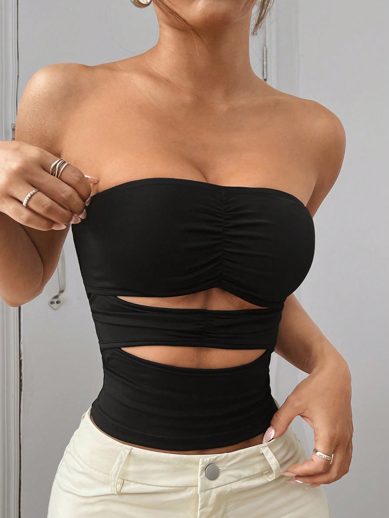 Women's Summer Strapless Wavy Hollow Out Slim Fit Top