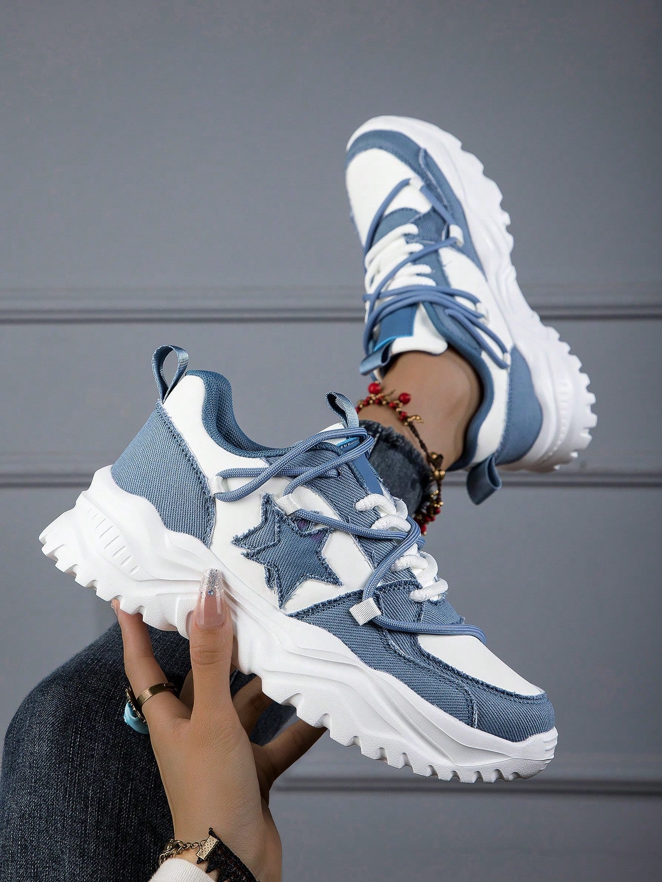 Women's Fashionable Stars & Vintage Canvas Patchwork Trendy Platform Sneakers, Outdoor Lightweight Slip-Proof Lace-Up Casual Shoes, Black And White, Best Friend Style