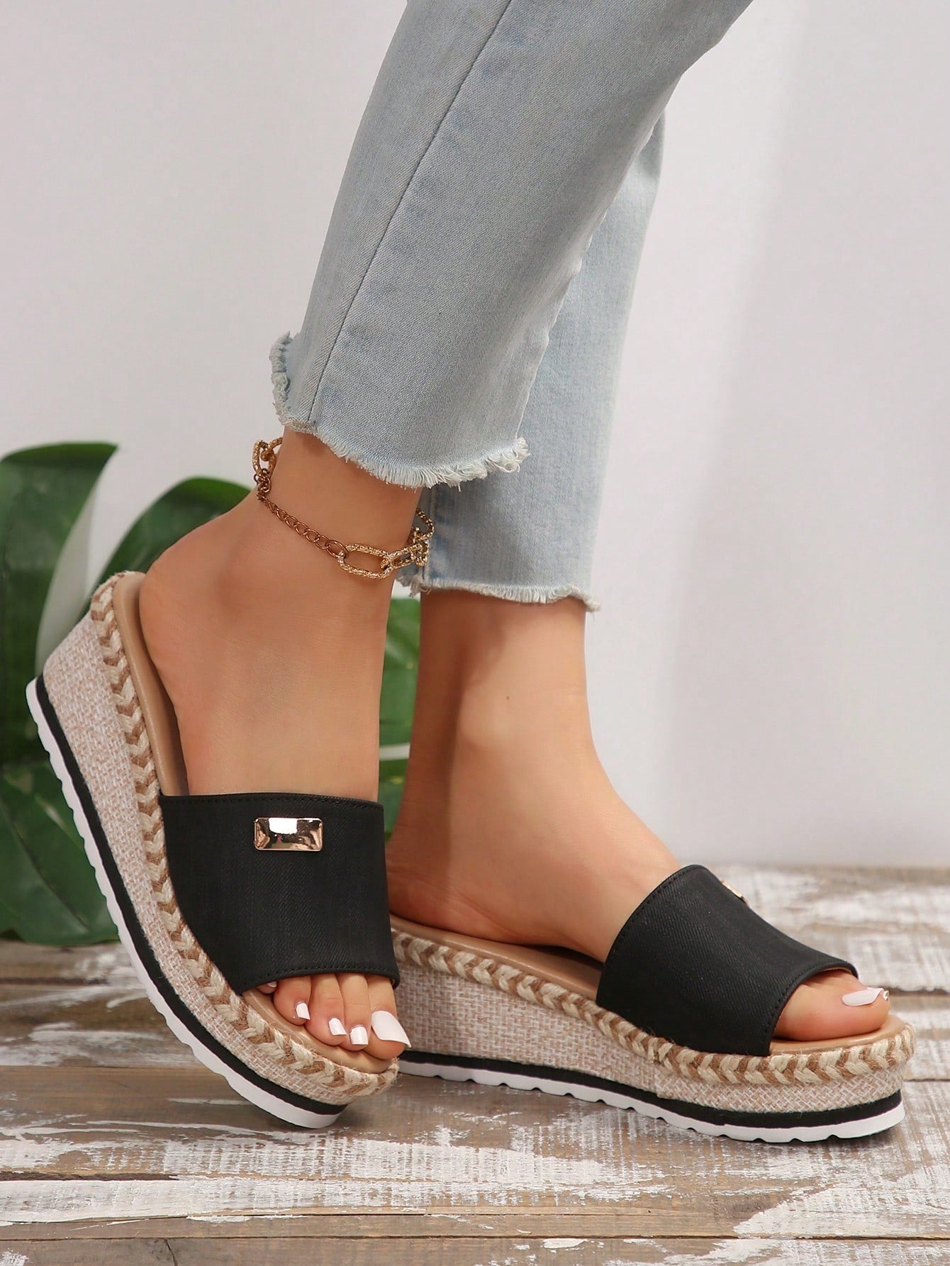 Summer New Arrival Women's Platform Wedge Sandals With Open Toe And Thick Soles